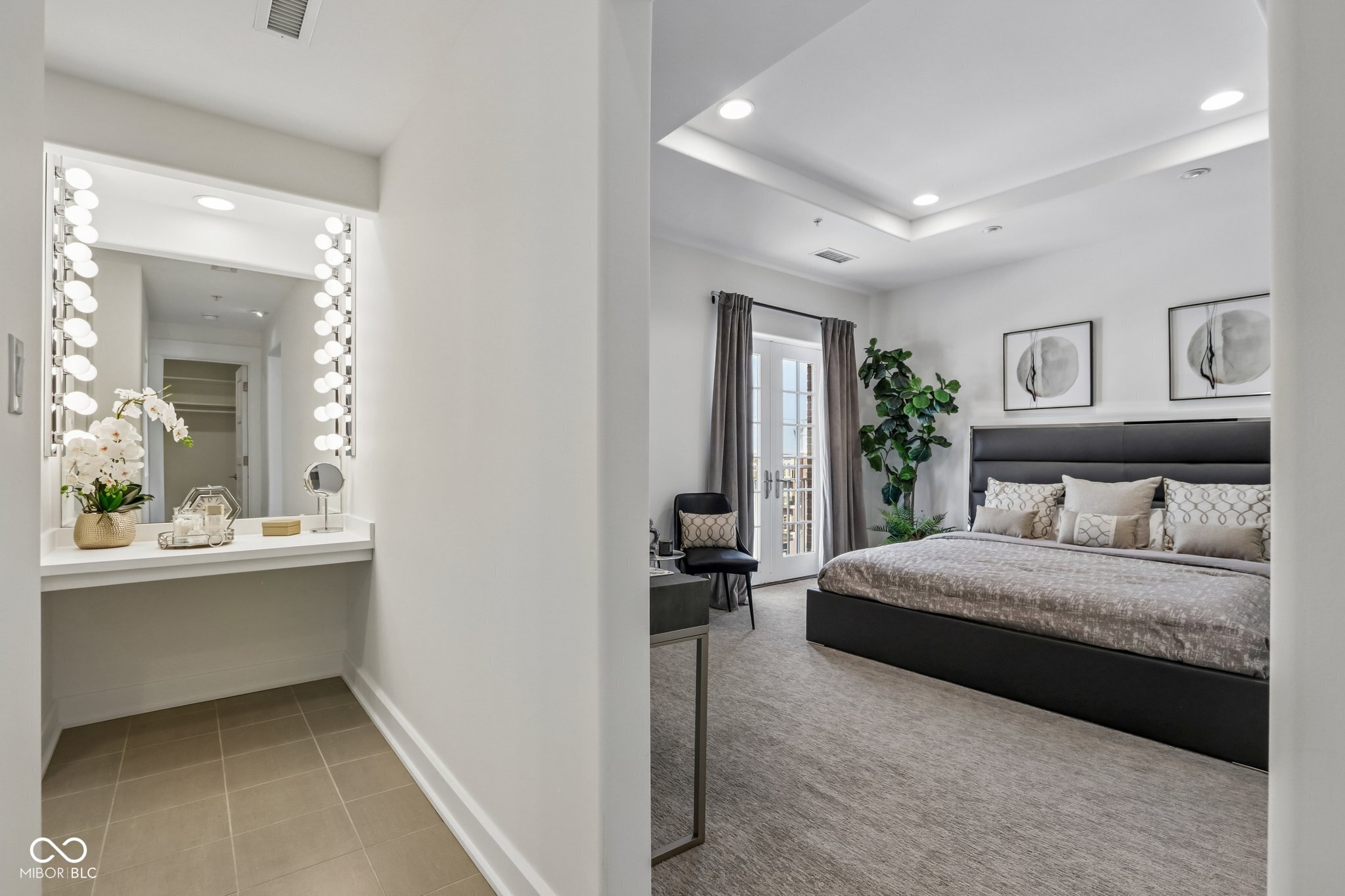 30 W Main Street Unit: B
