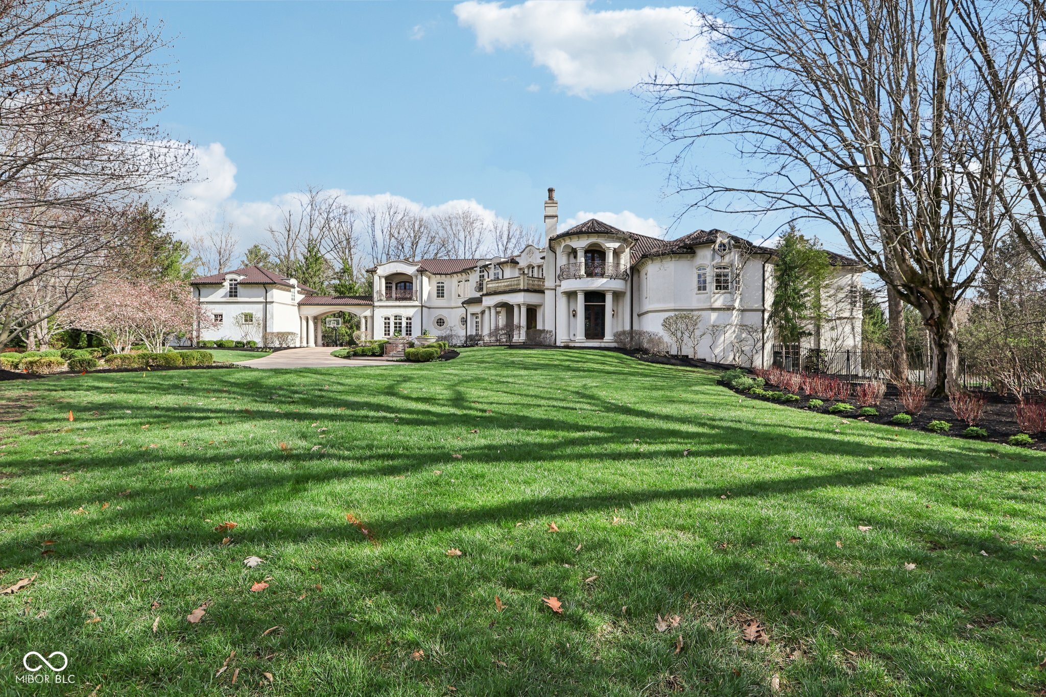 415 Springwood Drive