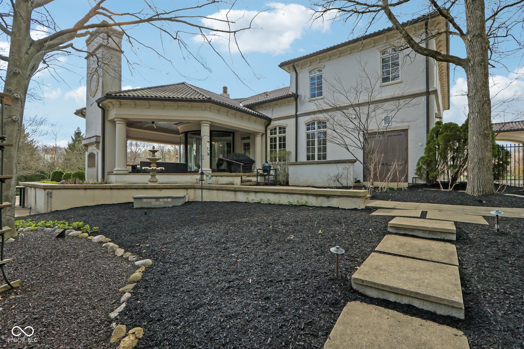 415 Springwood Drive