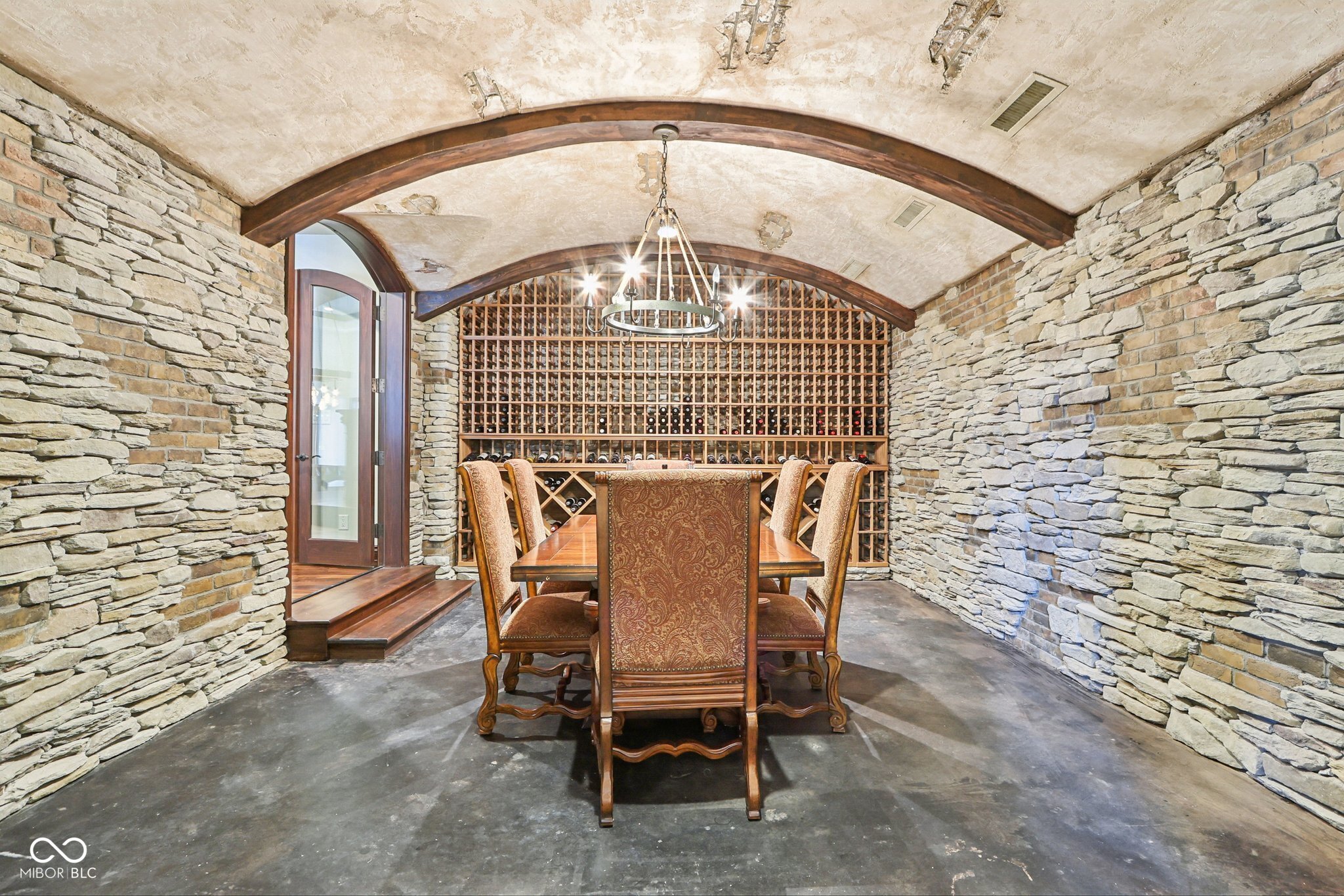 415 Springwood Drive