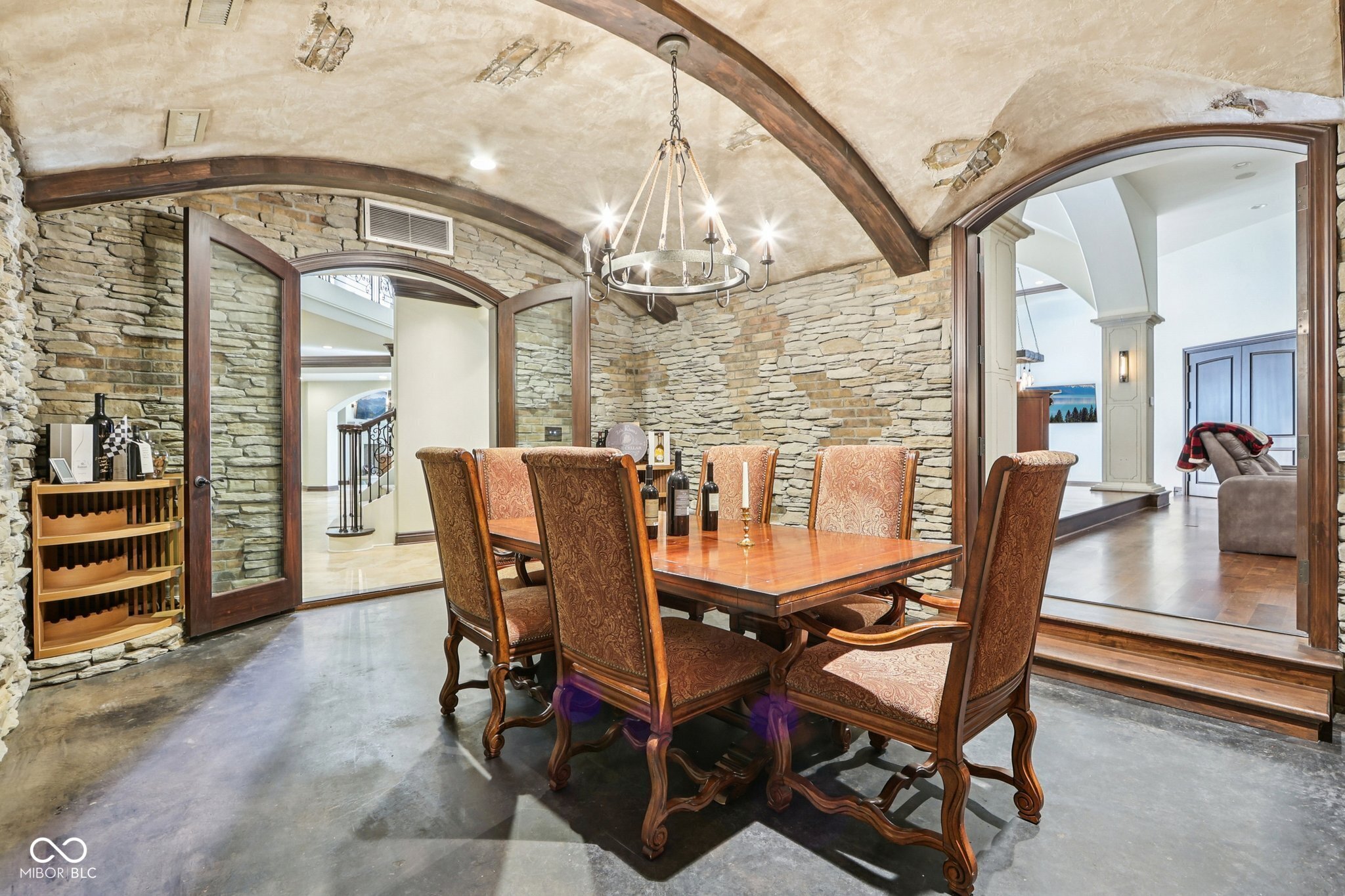 415 Springwood Drive