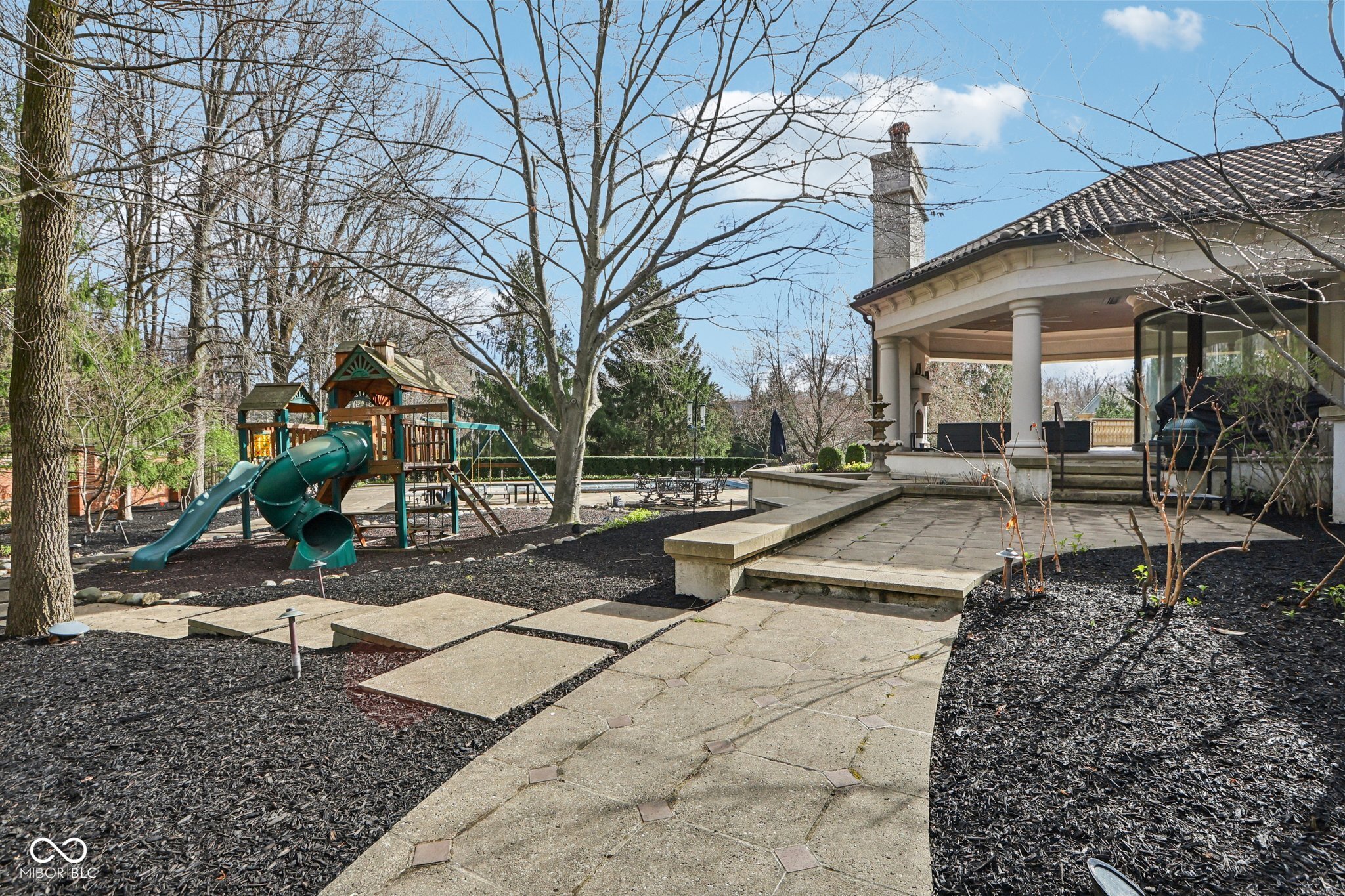 415 Springwood Drive