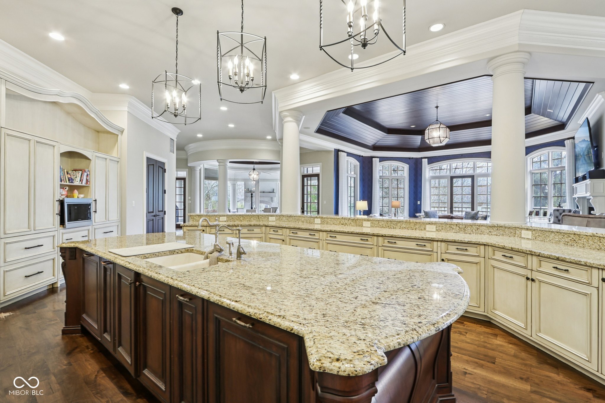 415 Springwood Drive