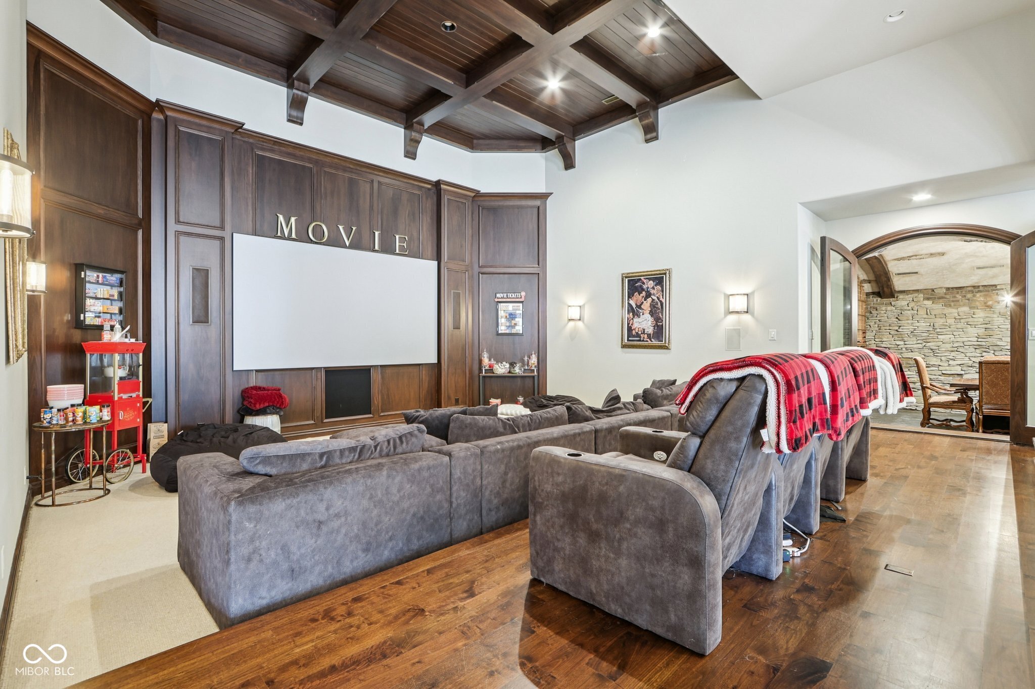 415 Springwood Drive