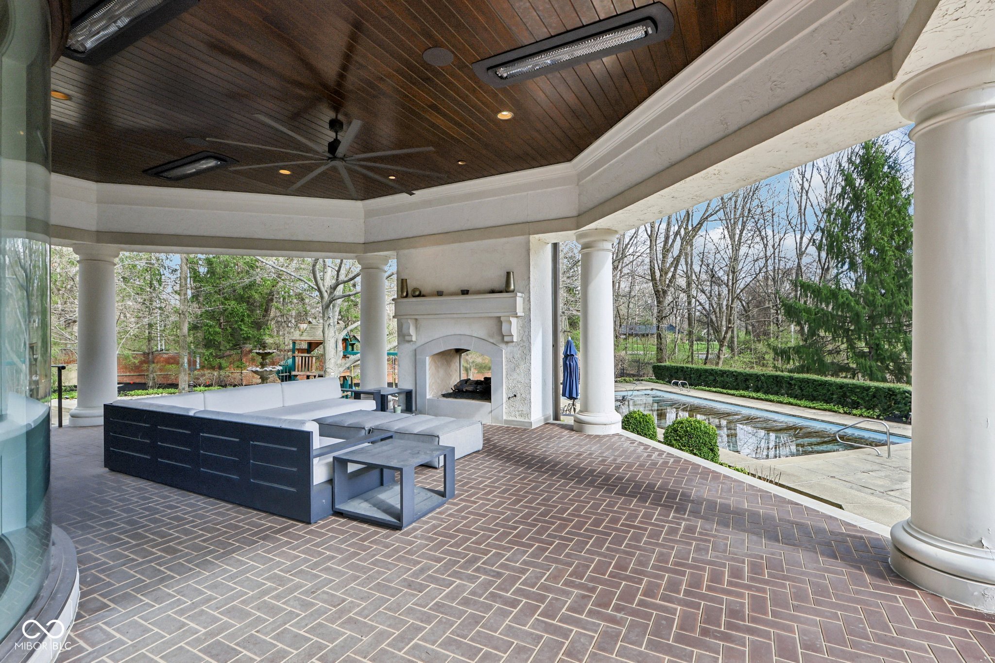 415 Springwood Drive