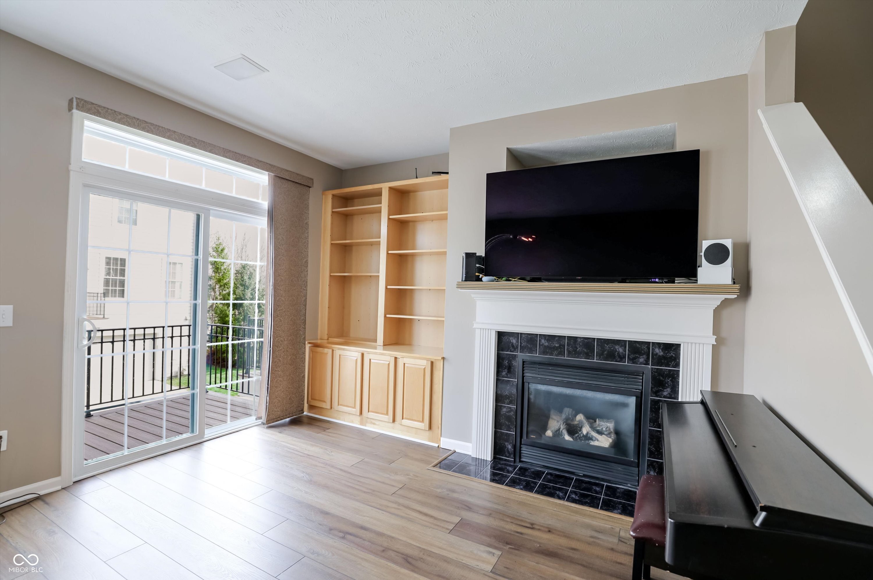 345 Autumn Drive