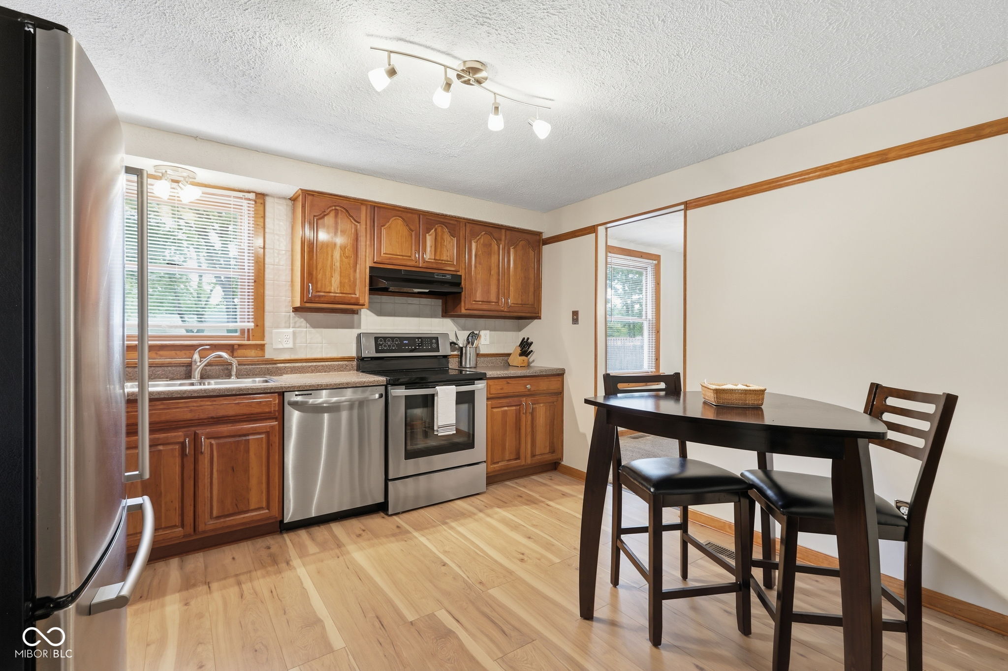 1192 W Greenbriar Drive
