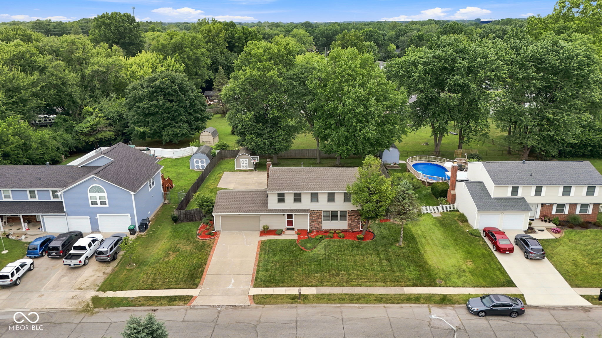 1192 W Greenbriar Drive