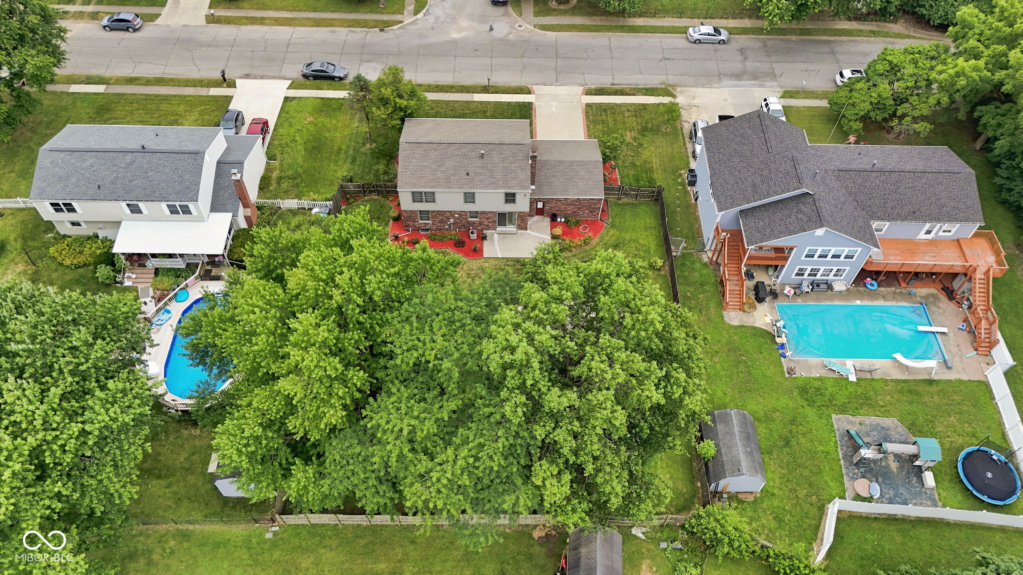 1192 W Greenbriar Drive