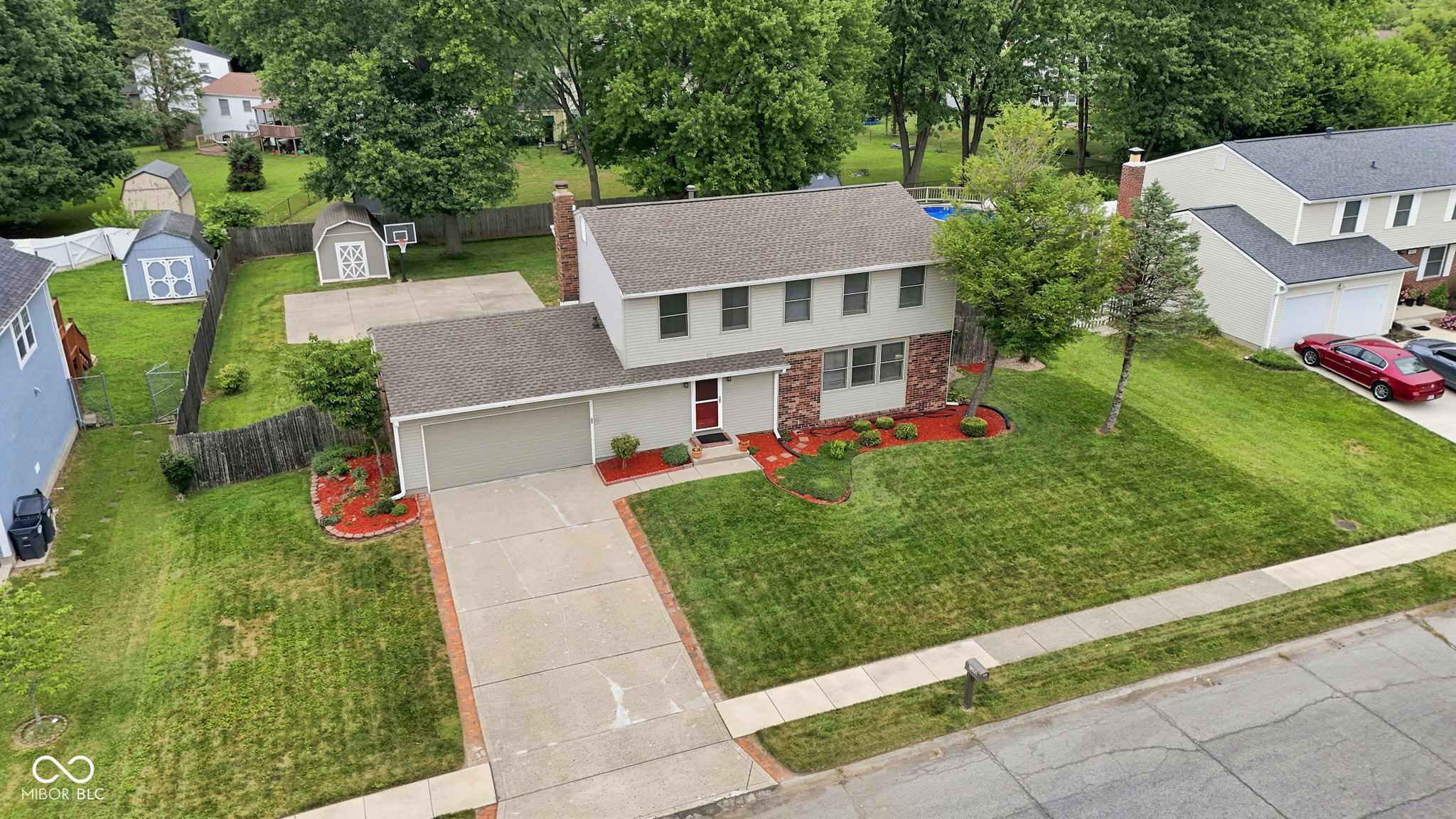 1192 W Greenbriar Drive