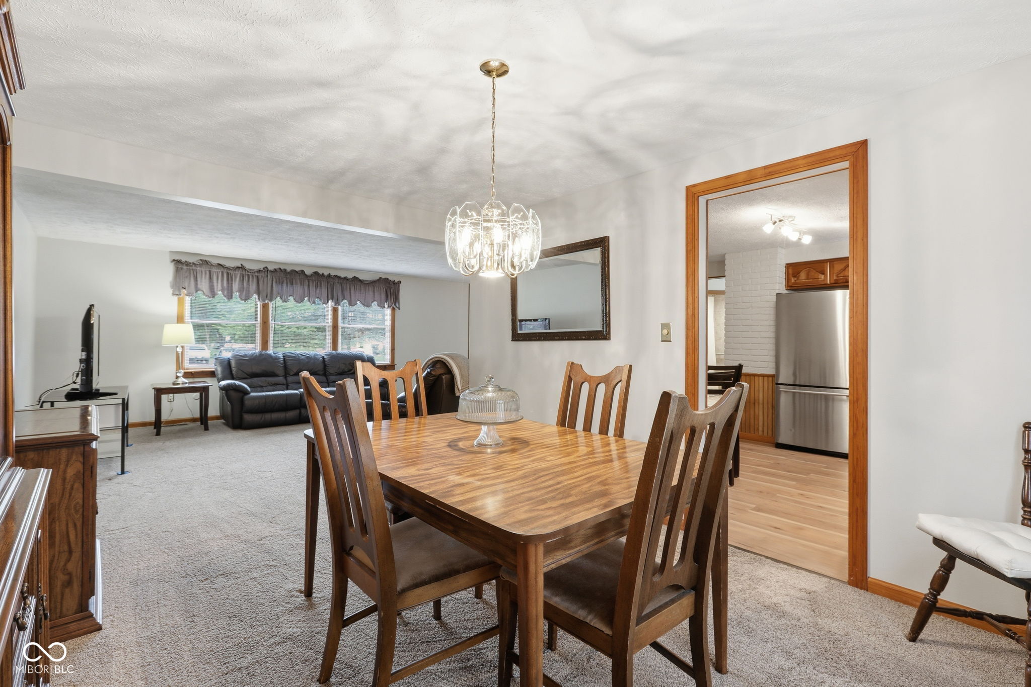 1192 W Greenbriar Drive