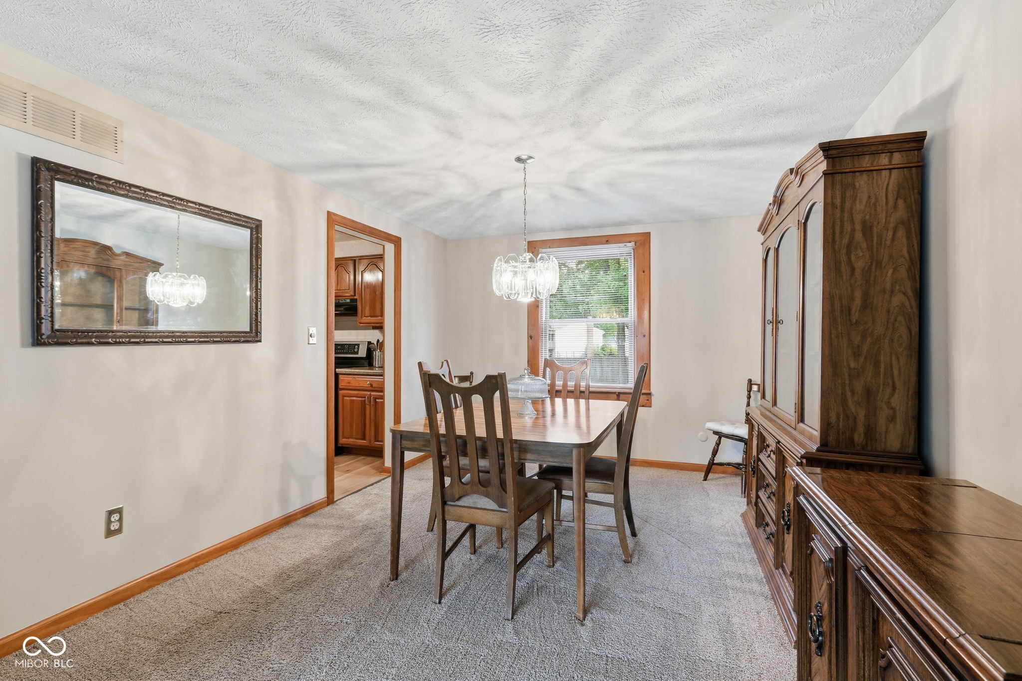 1192 W Greenbriar Drive