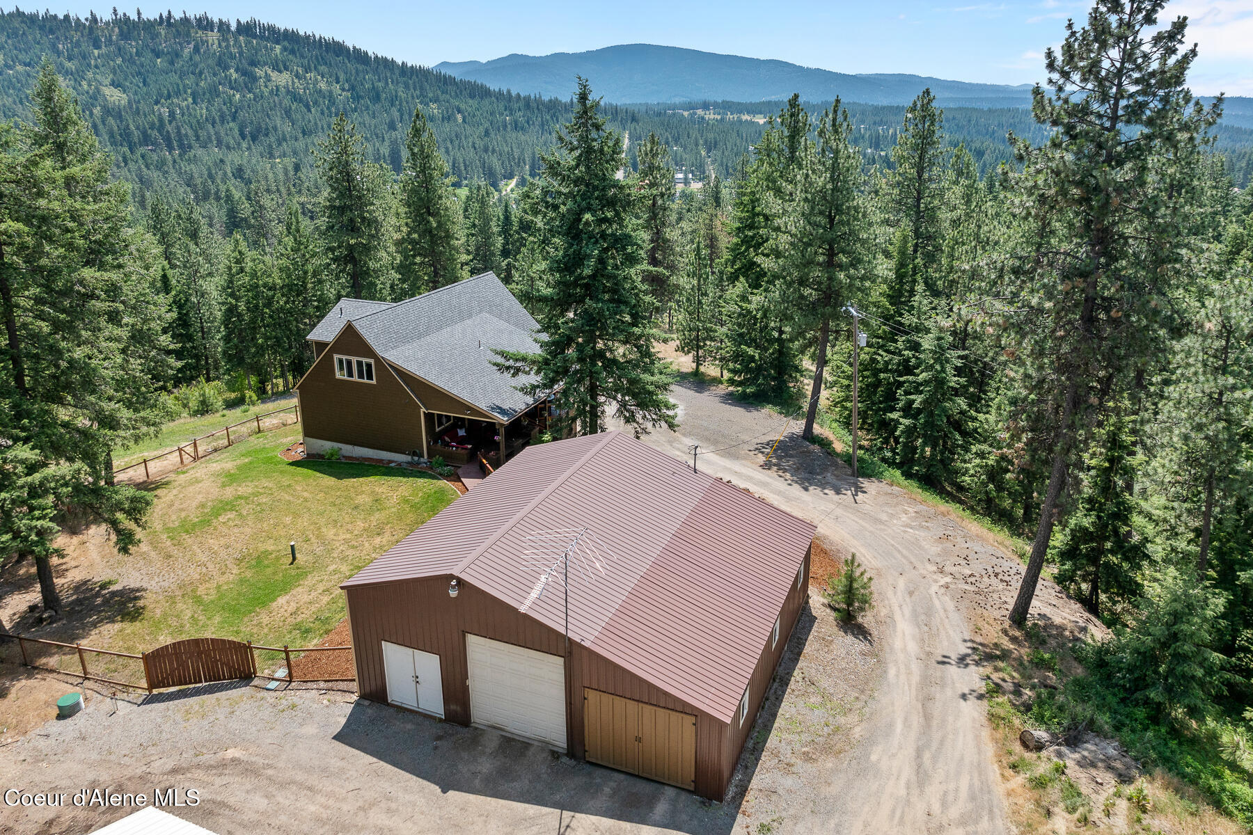 1529 S SADDLEBACK DR