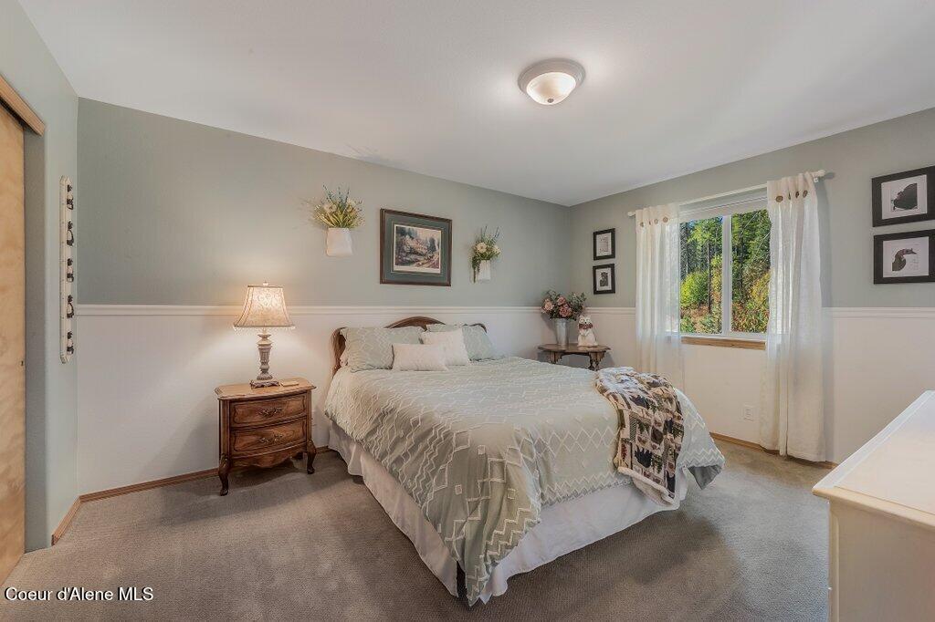 11413 N Summit Loop