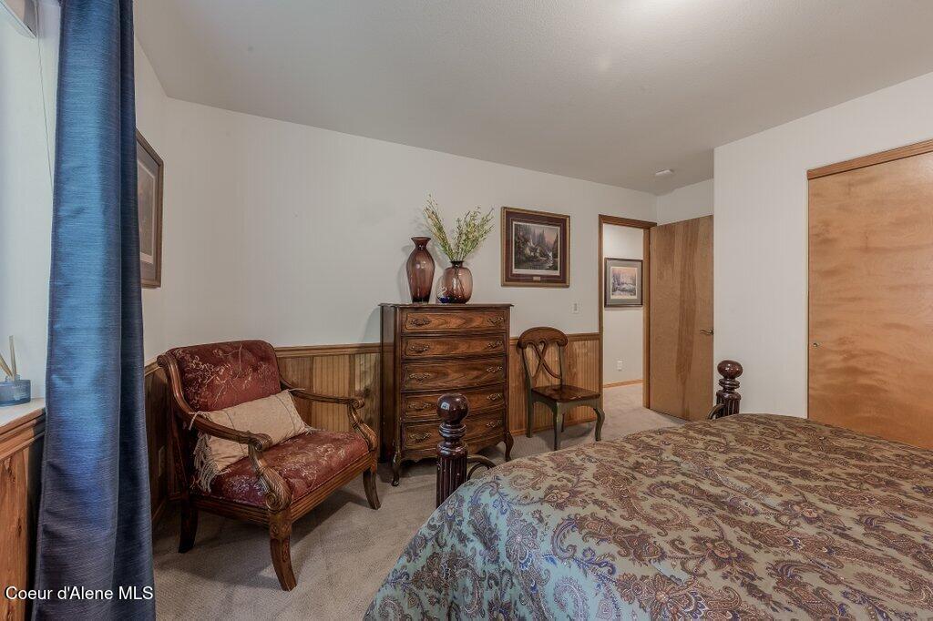 11413 N Summit Loop