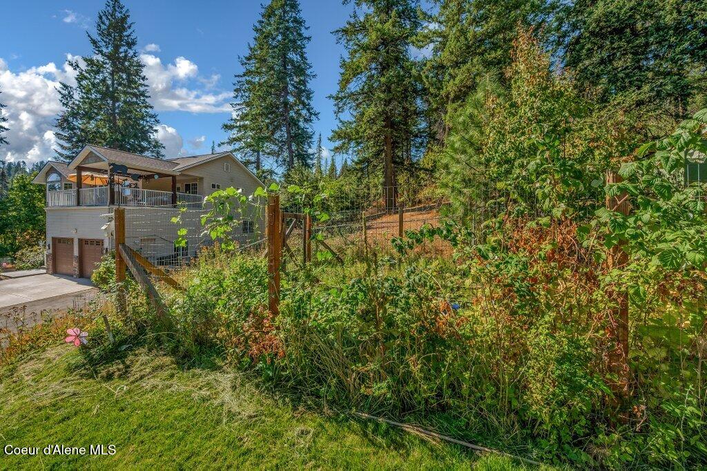 11413 N Summit Loop