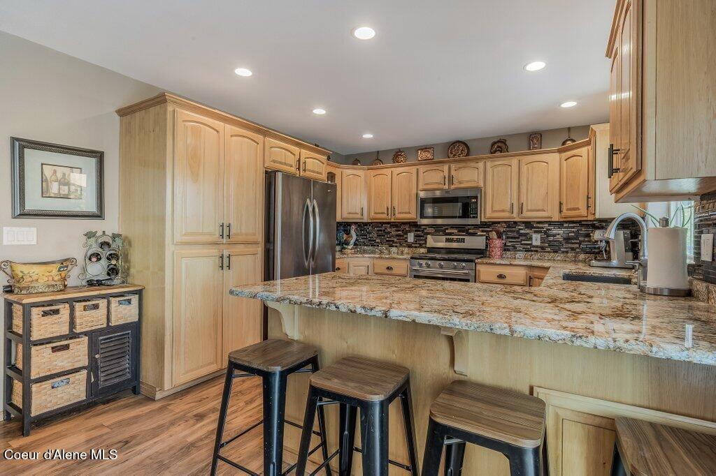 11413 N Summit Loop