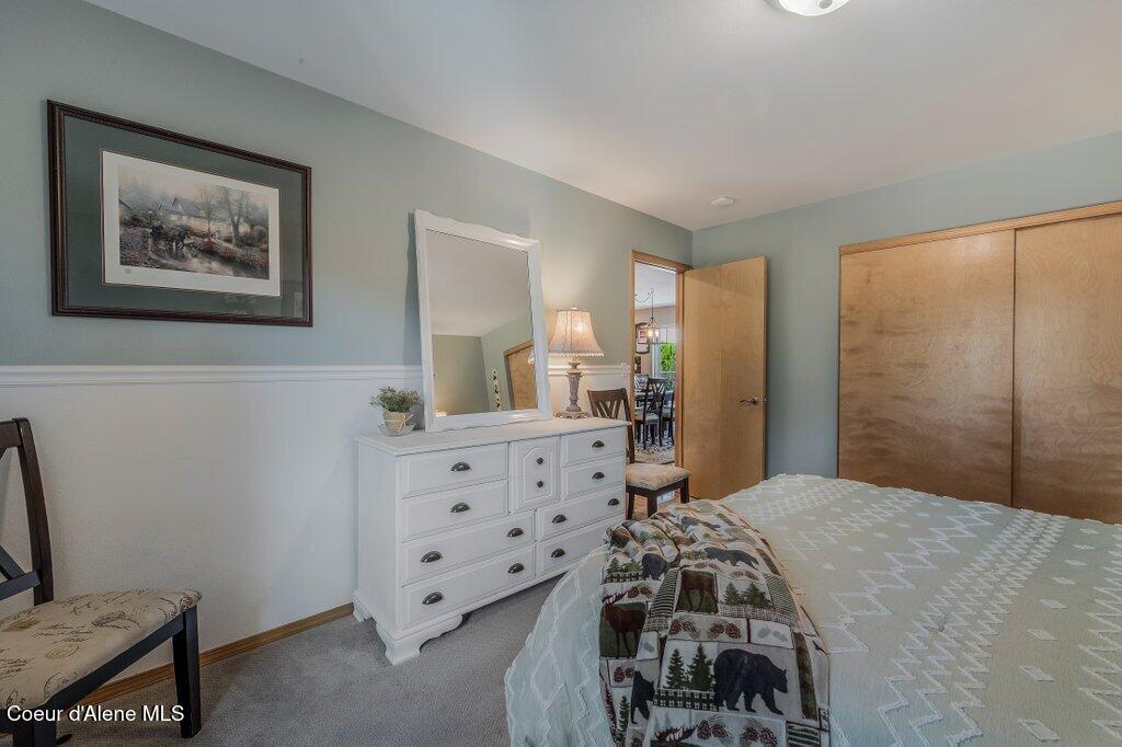 11413 N Summit Loop