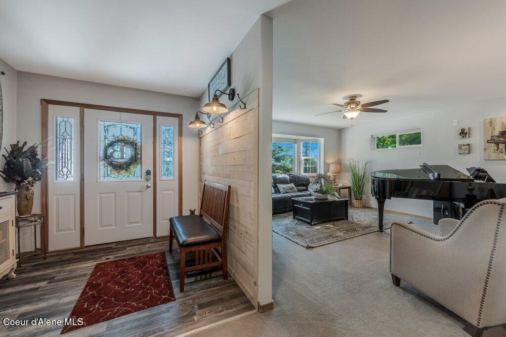 11413 N Summit Loop