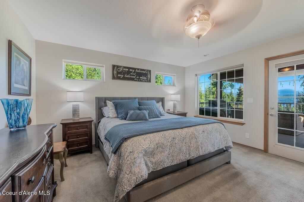 11413 N Summit Loop