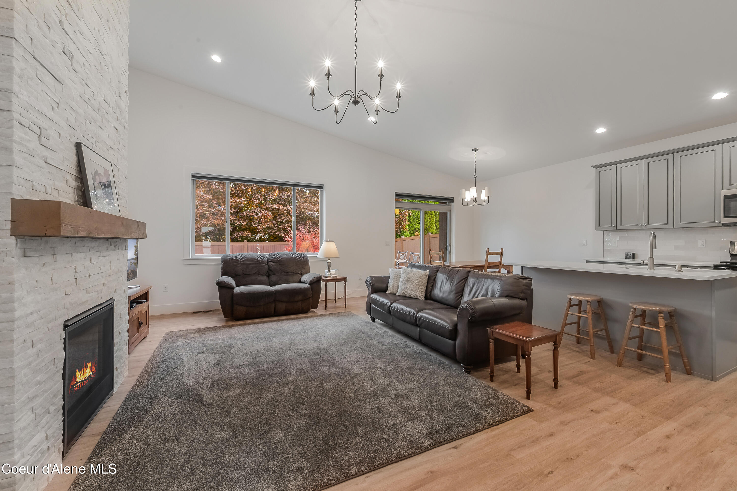 13958 N Rainier Loop