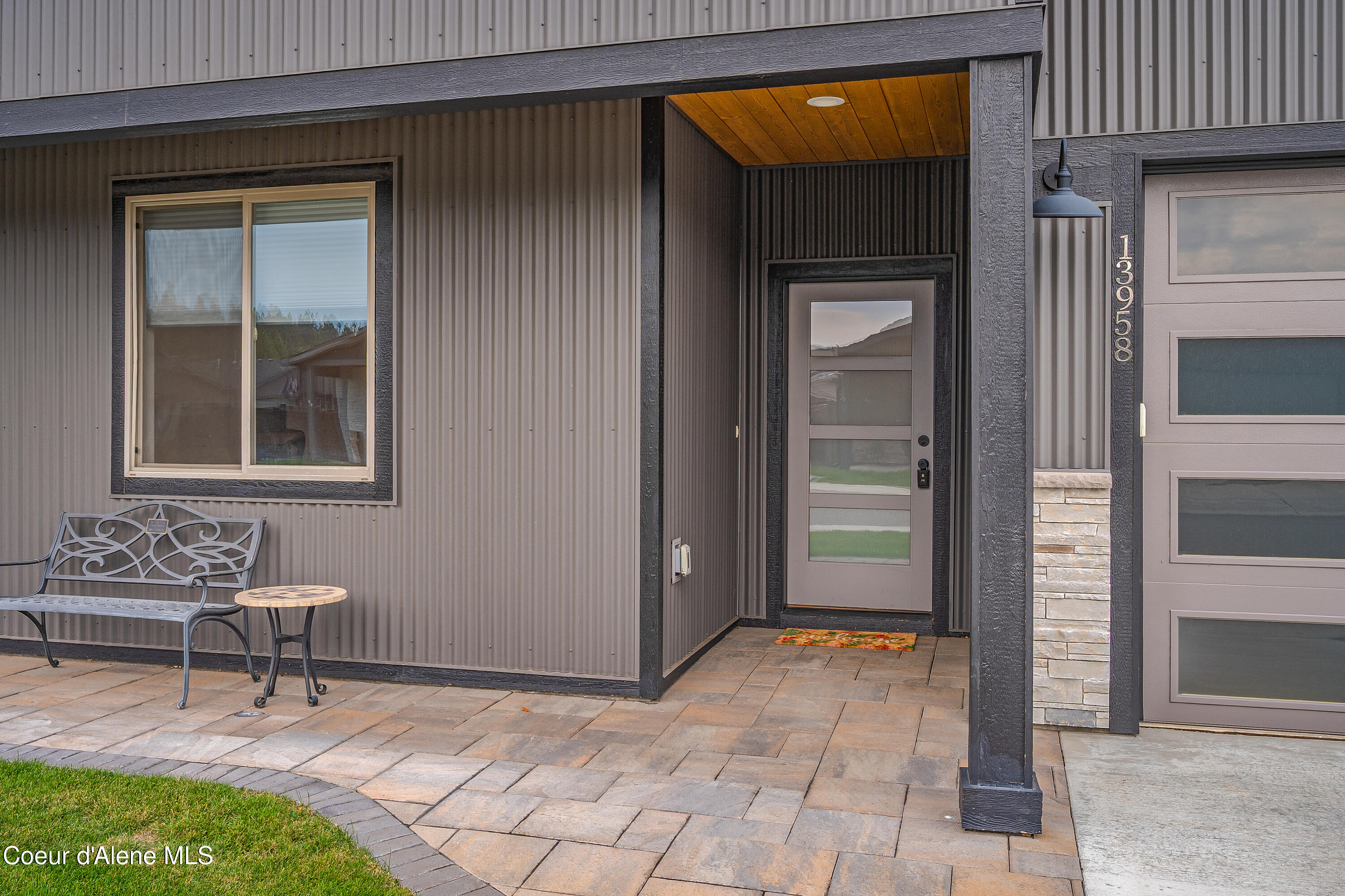 13958 N Rainier Loop