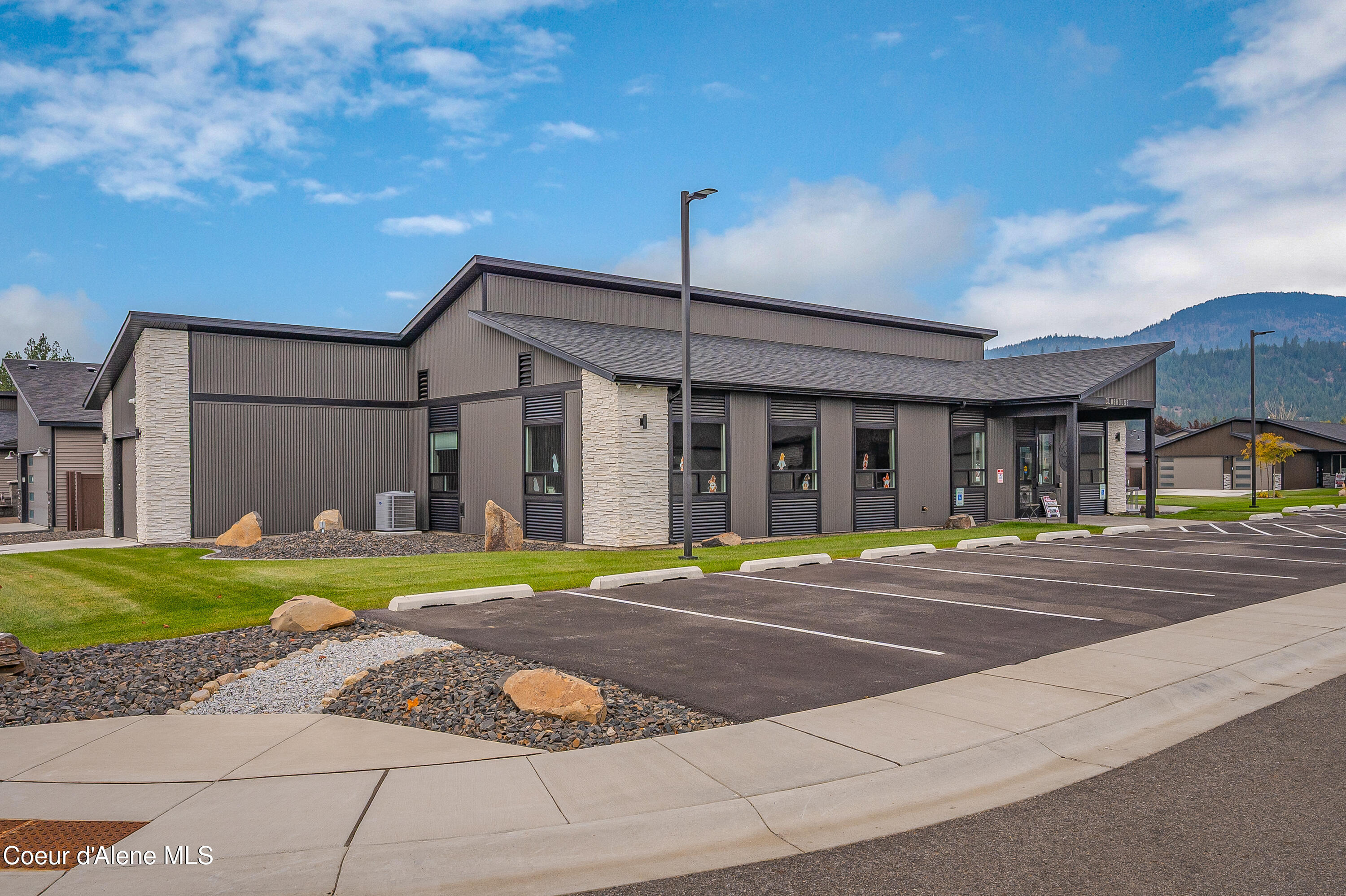 13958 N Rainier Loop