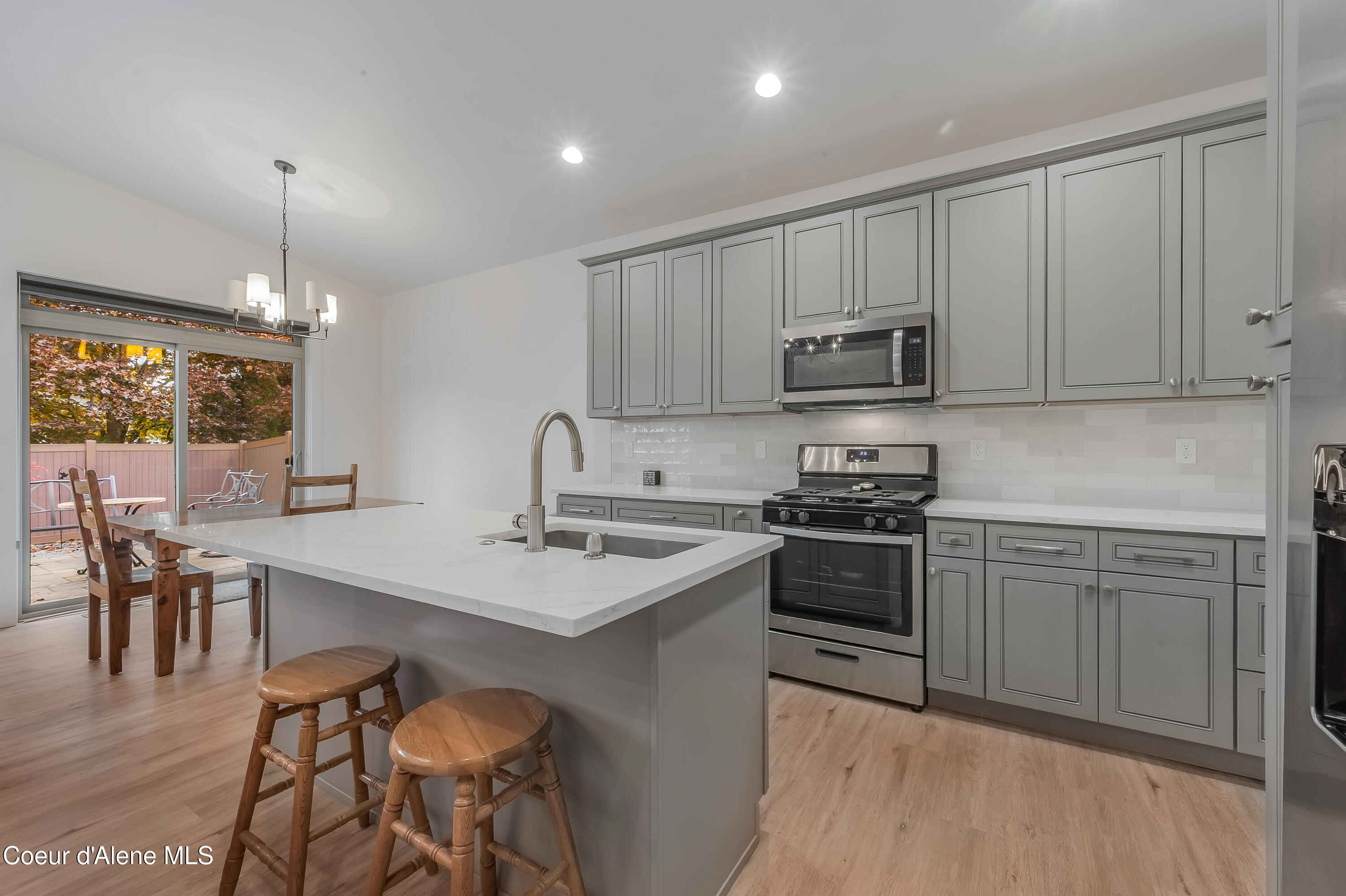 13958 N Rainier Loop