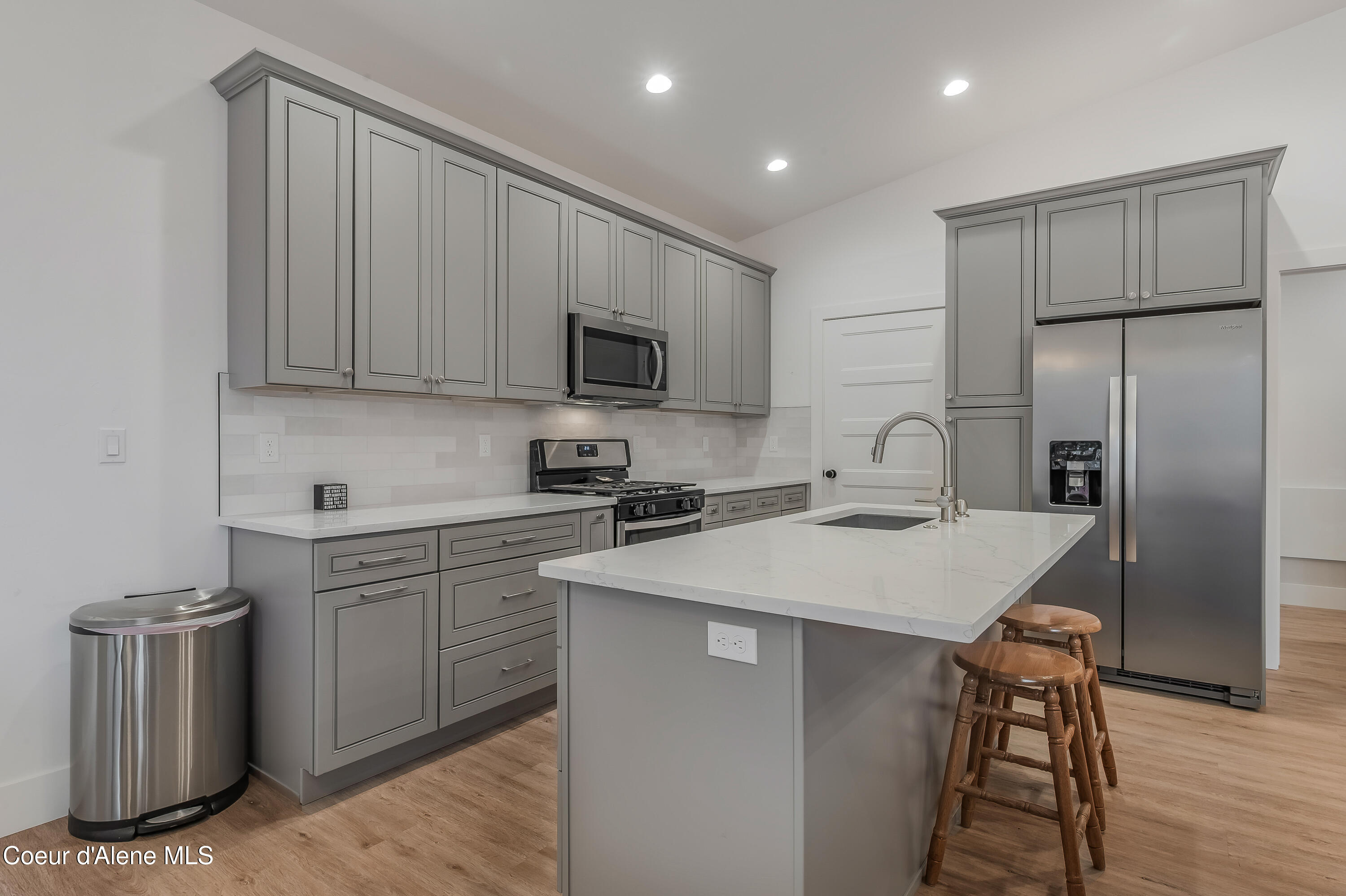 13958 N Rainier Loop