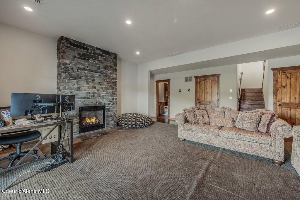 5071 S Fishhawk CT