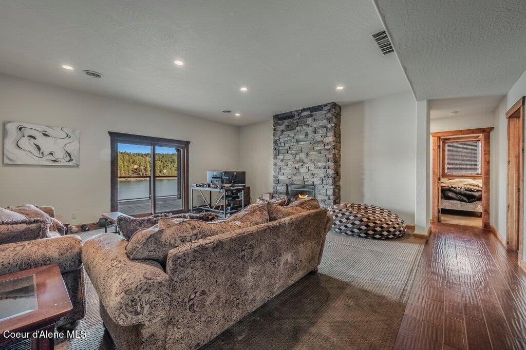 5071 S Fishhawk CT