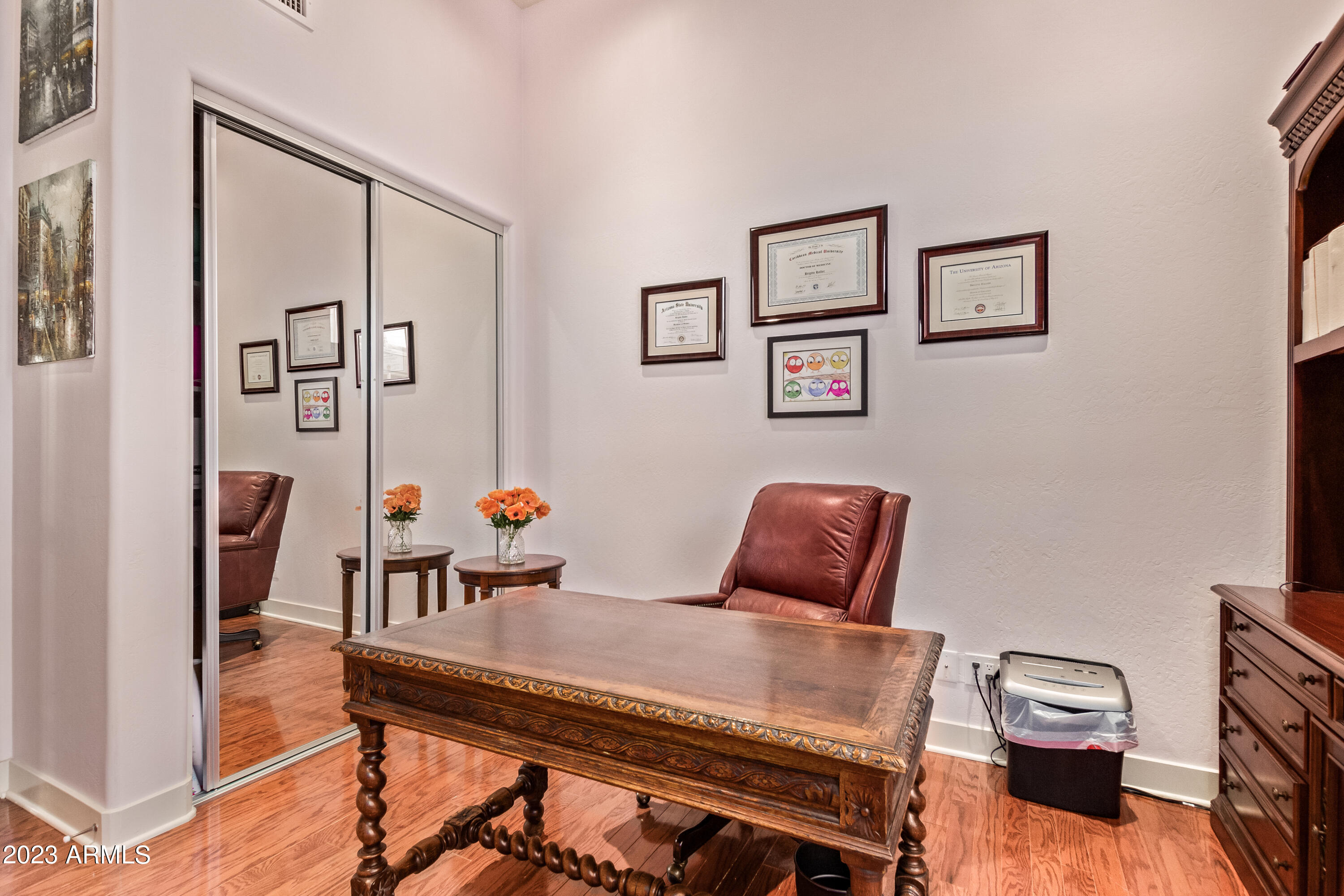 3020 E SQUAW PEAK Circle