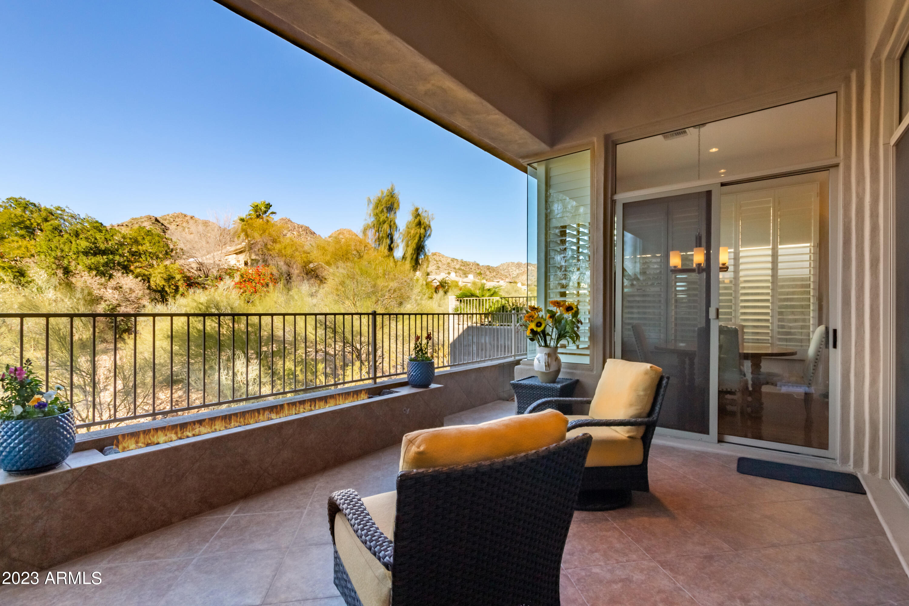 3020 E SQUAW PEAK Circle