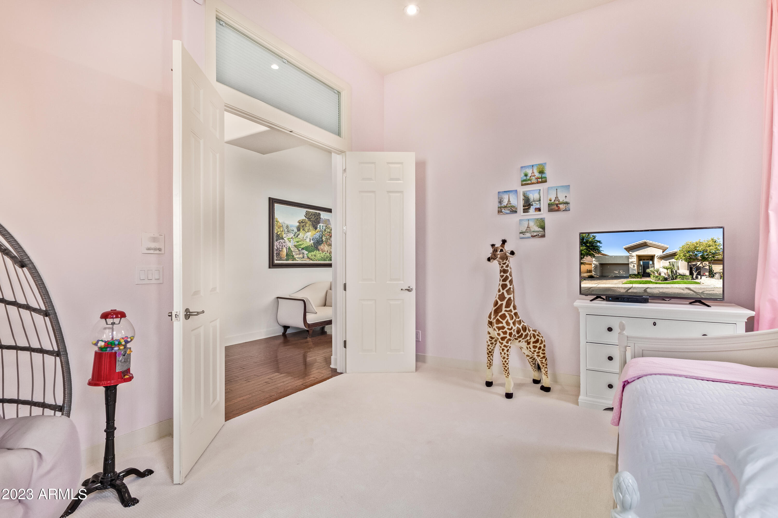 3020 E SQUAW PEAK Circle