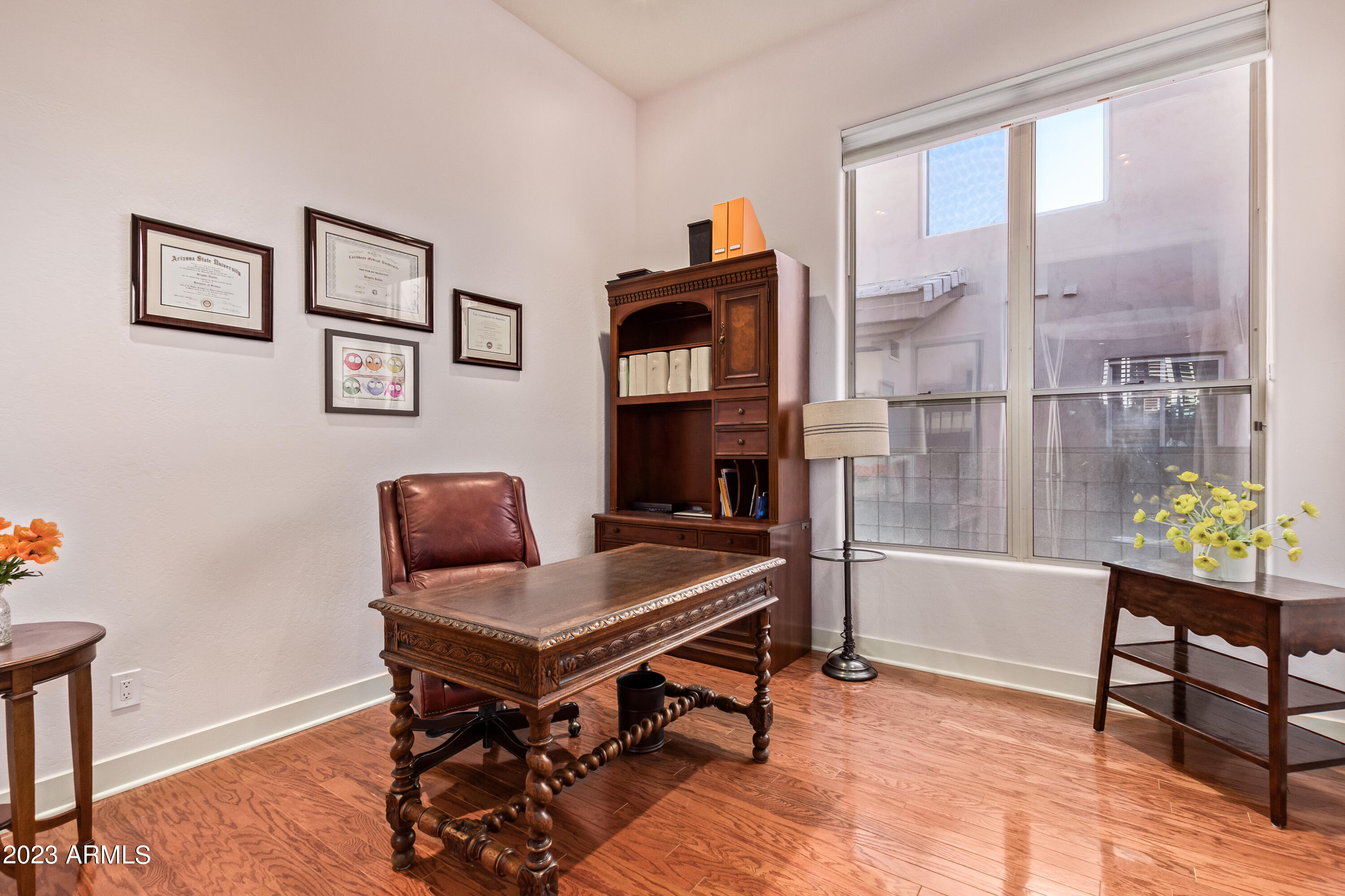 3020 E SQUAW PEAK Circle