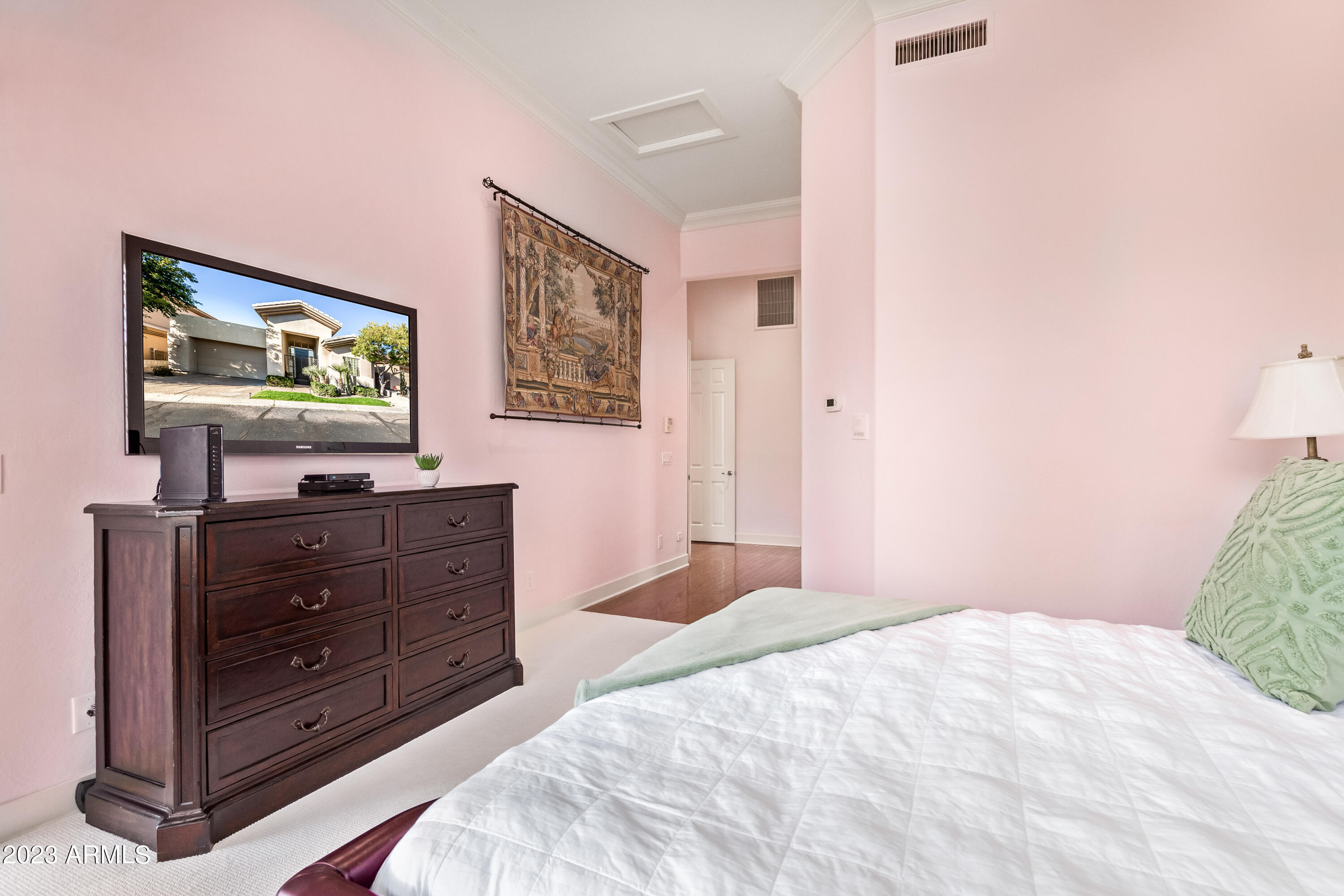 3020 E SQUAW PEAK Circle