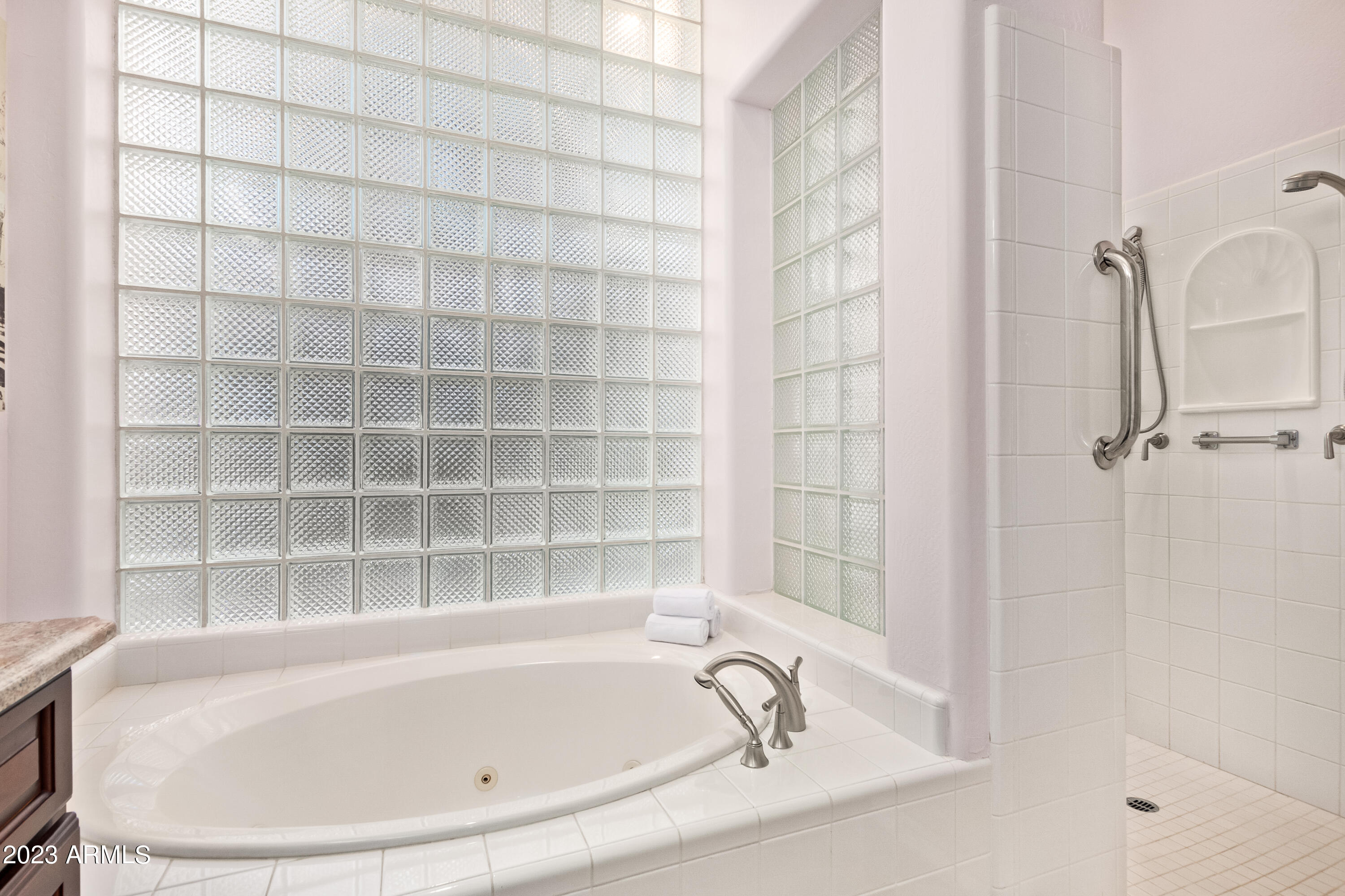 3020 E SQUAW PEAK Circle