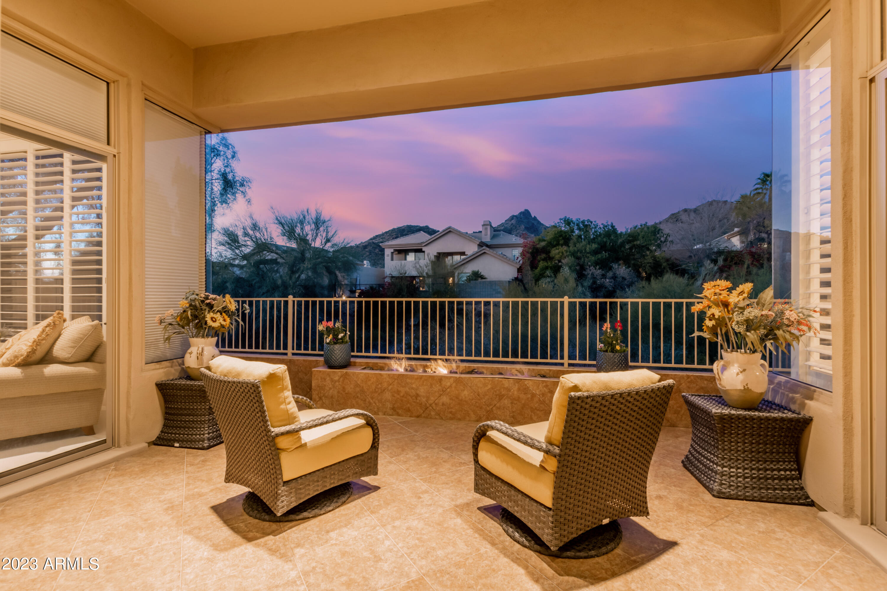 3020 E SQUAW PEAK Circle