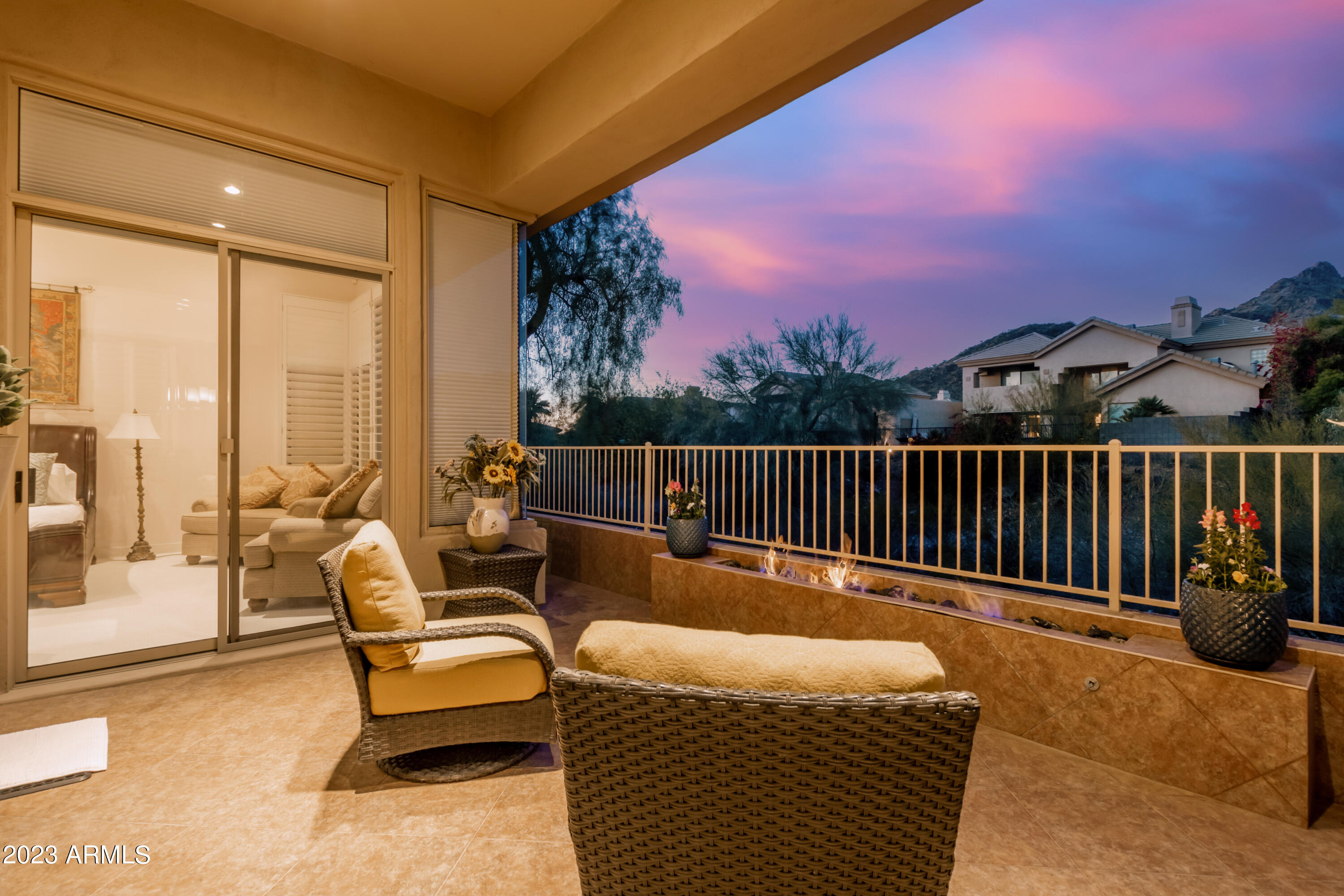 3020 E SQUAW PEAK Circle