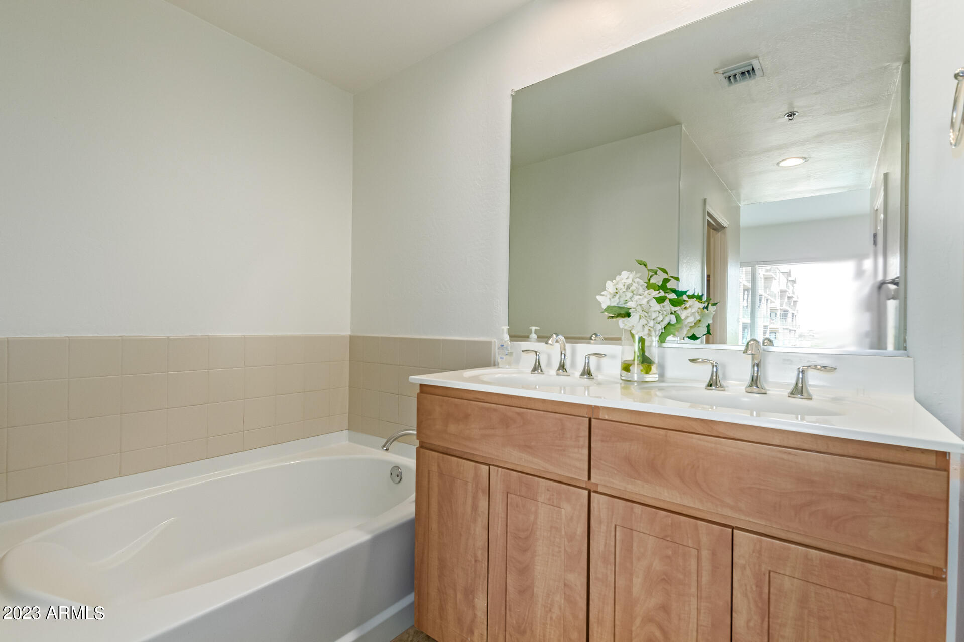 2302 N CENTRAL Avenue # 409