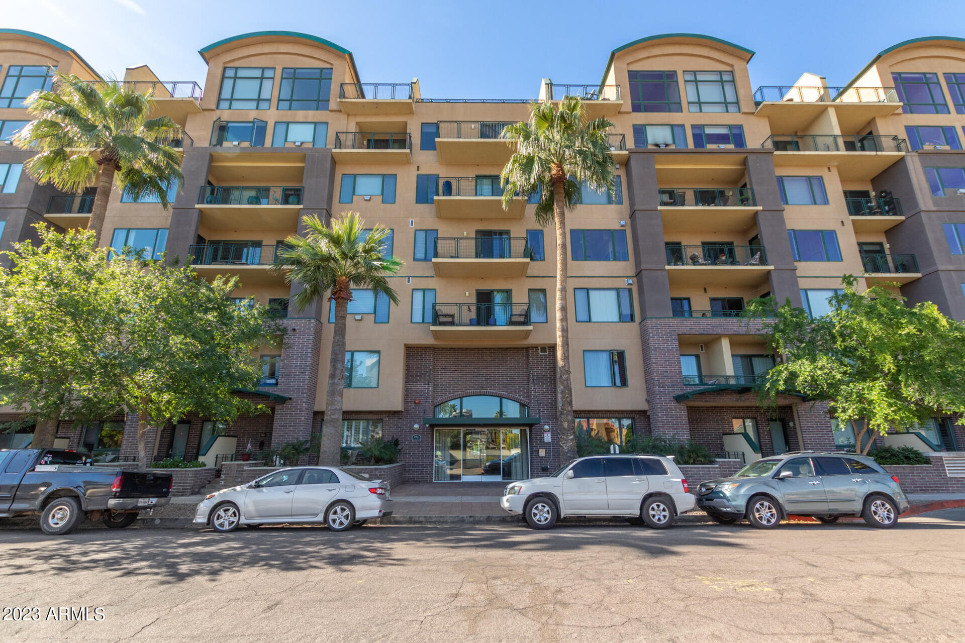 2302 N CENTRAL Avenue # 409
