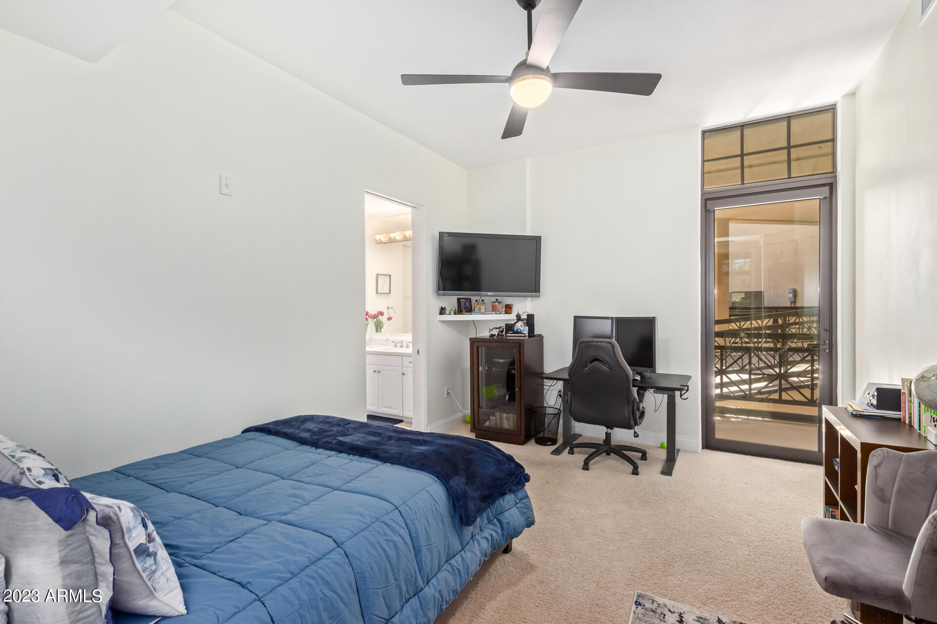8 E Biltmore Drive # 215