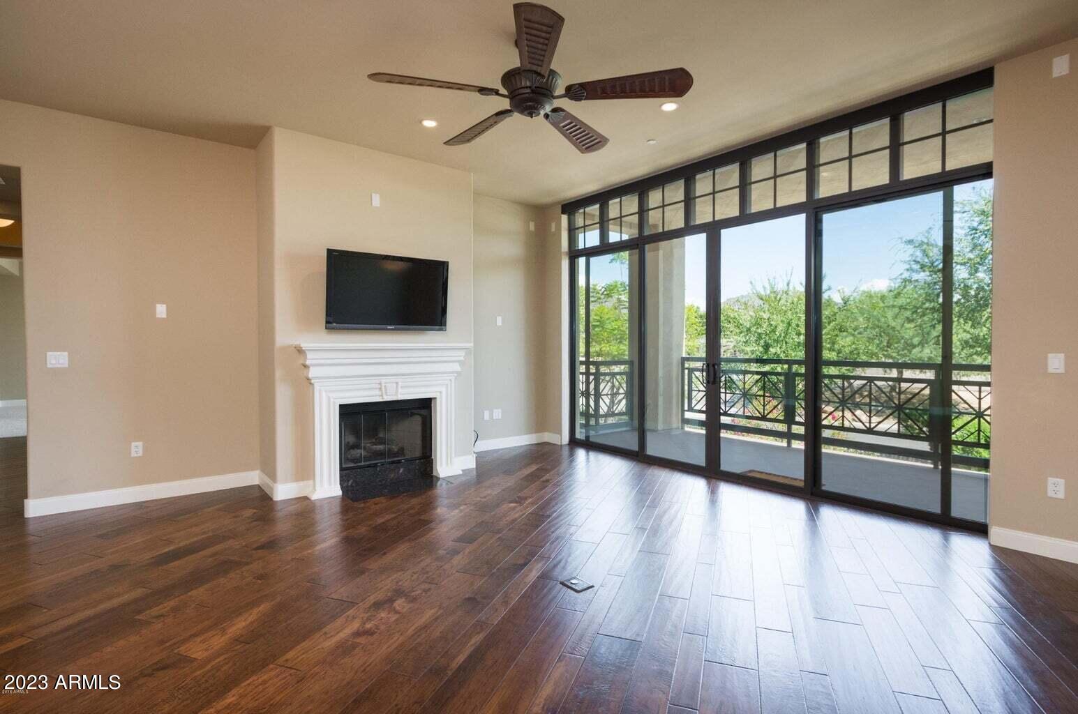 8 E Biltmore Drive # 215