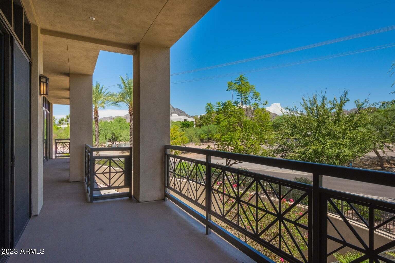 8 E Biltmore Drive # 215
