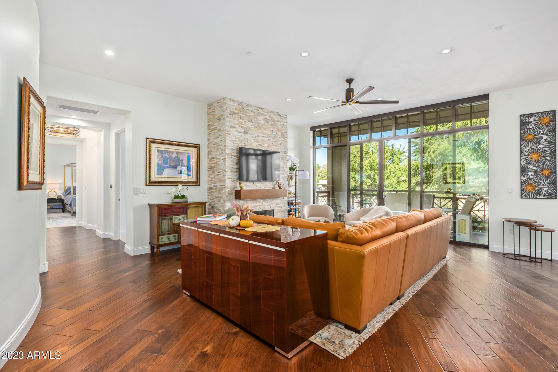 8 E Biltmore Drive # 215