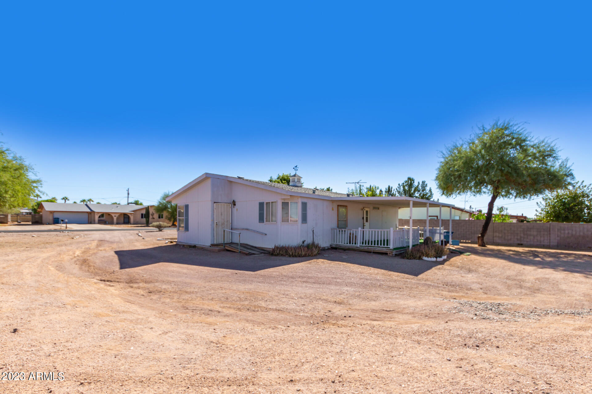708 N RENNICK Drive