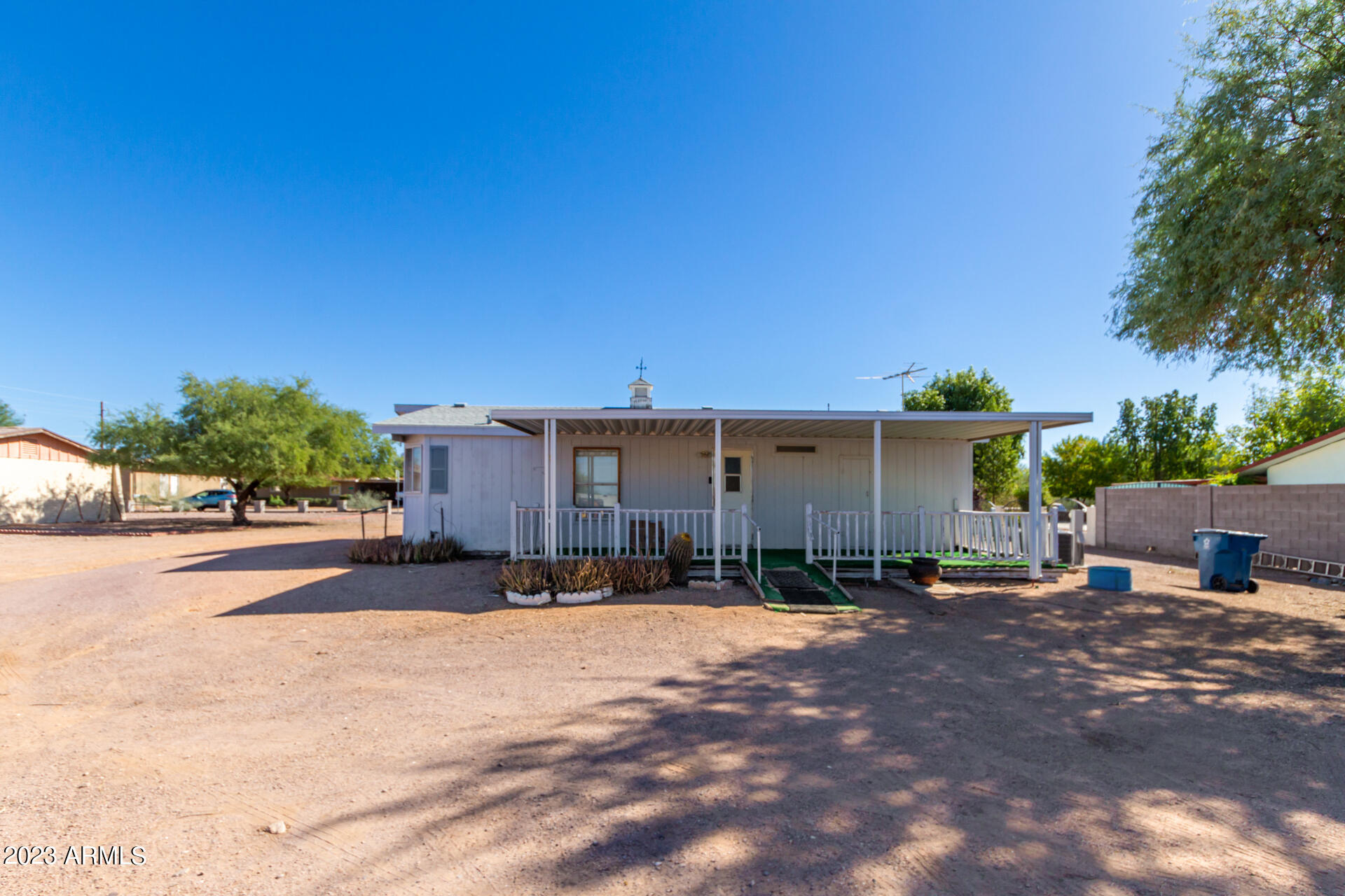 708 N RENNICK Drive