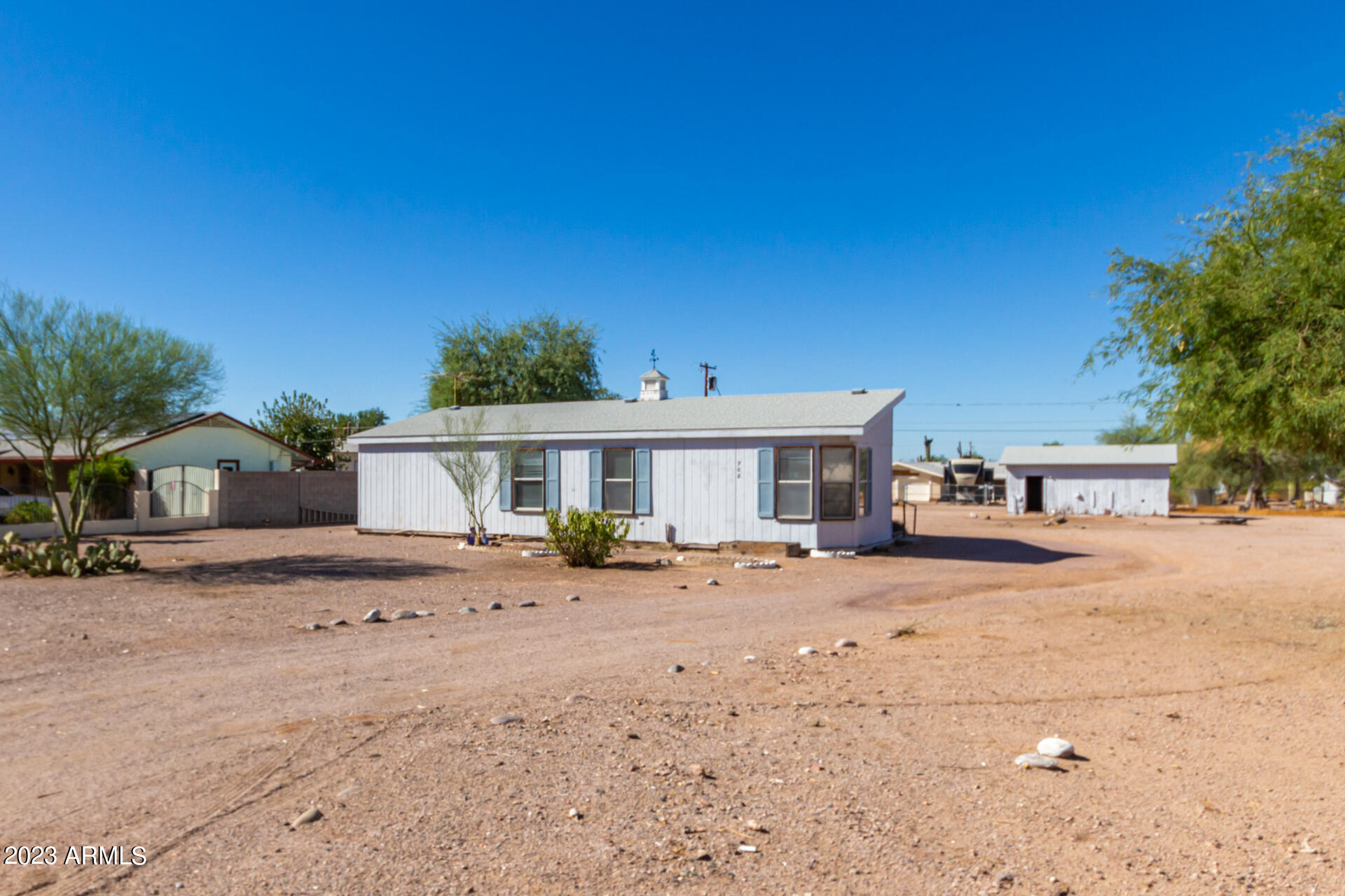 708 N RENNICK Drive