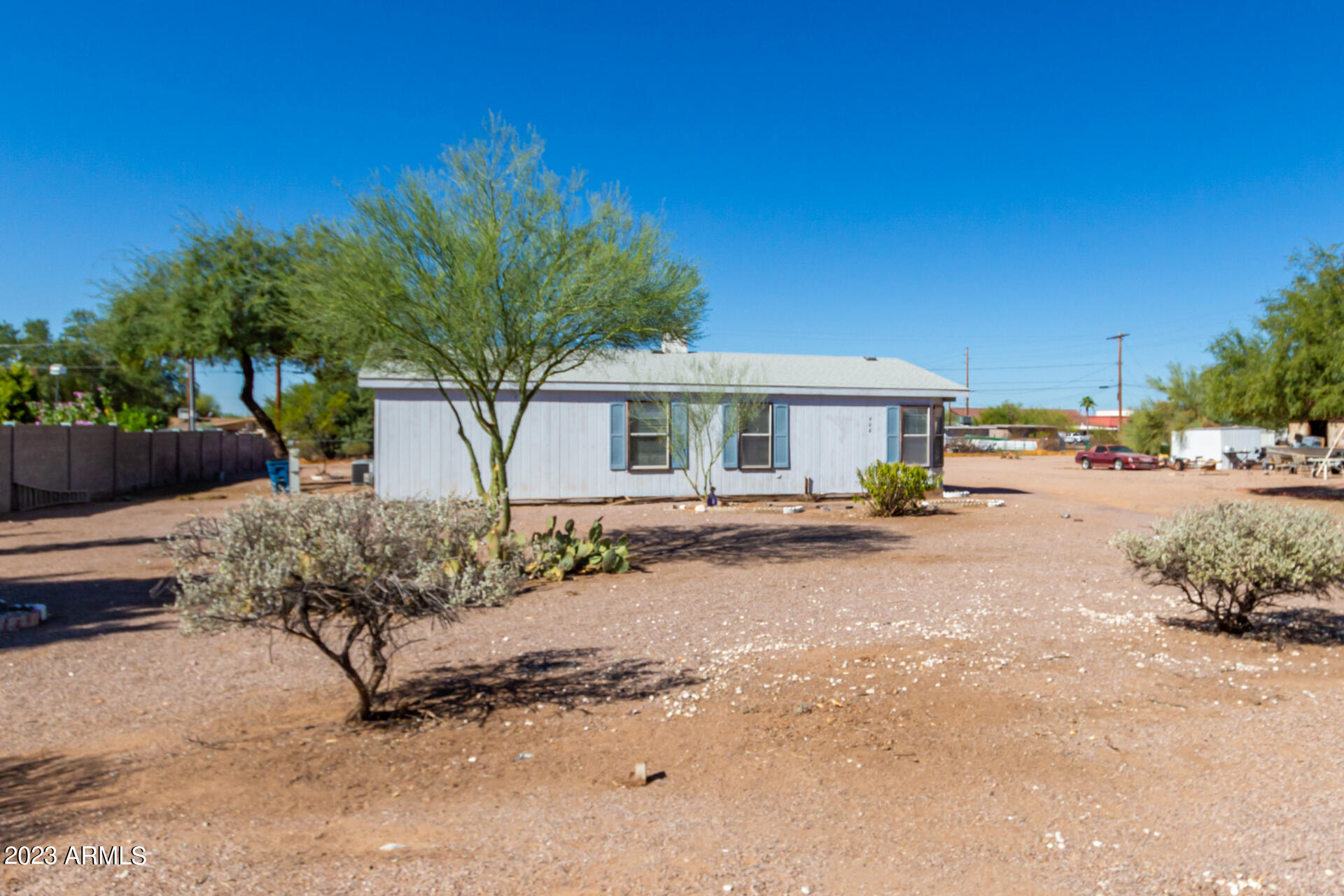 708 N RENNICK Drive
