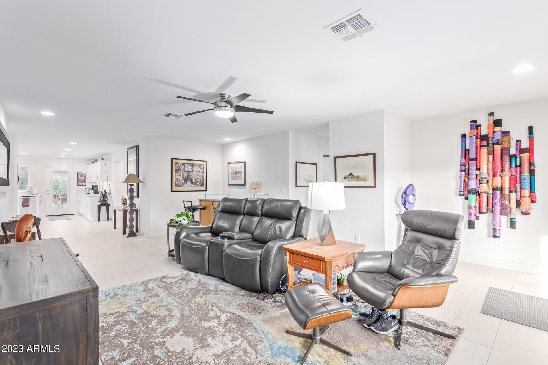 1020 E San Juan Avenue